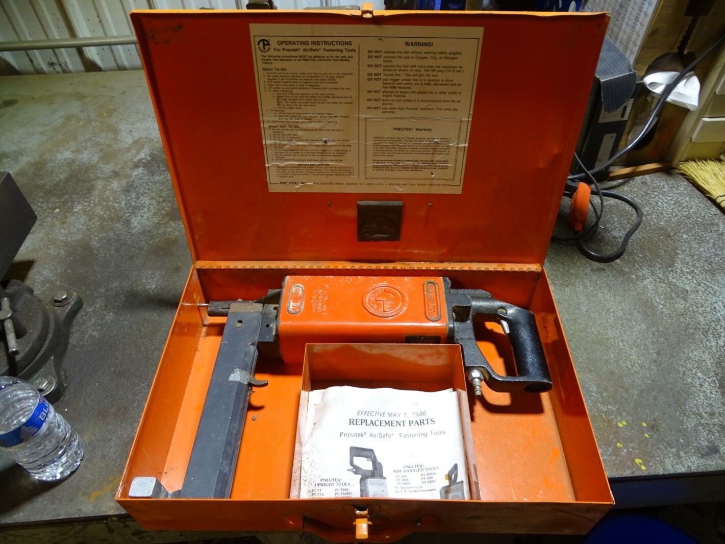 Pneutek Roof and Decking Air/Safe Fastening Tool  150 PSI, PT 79