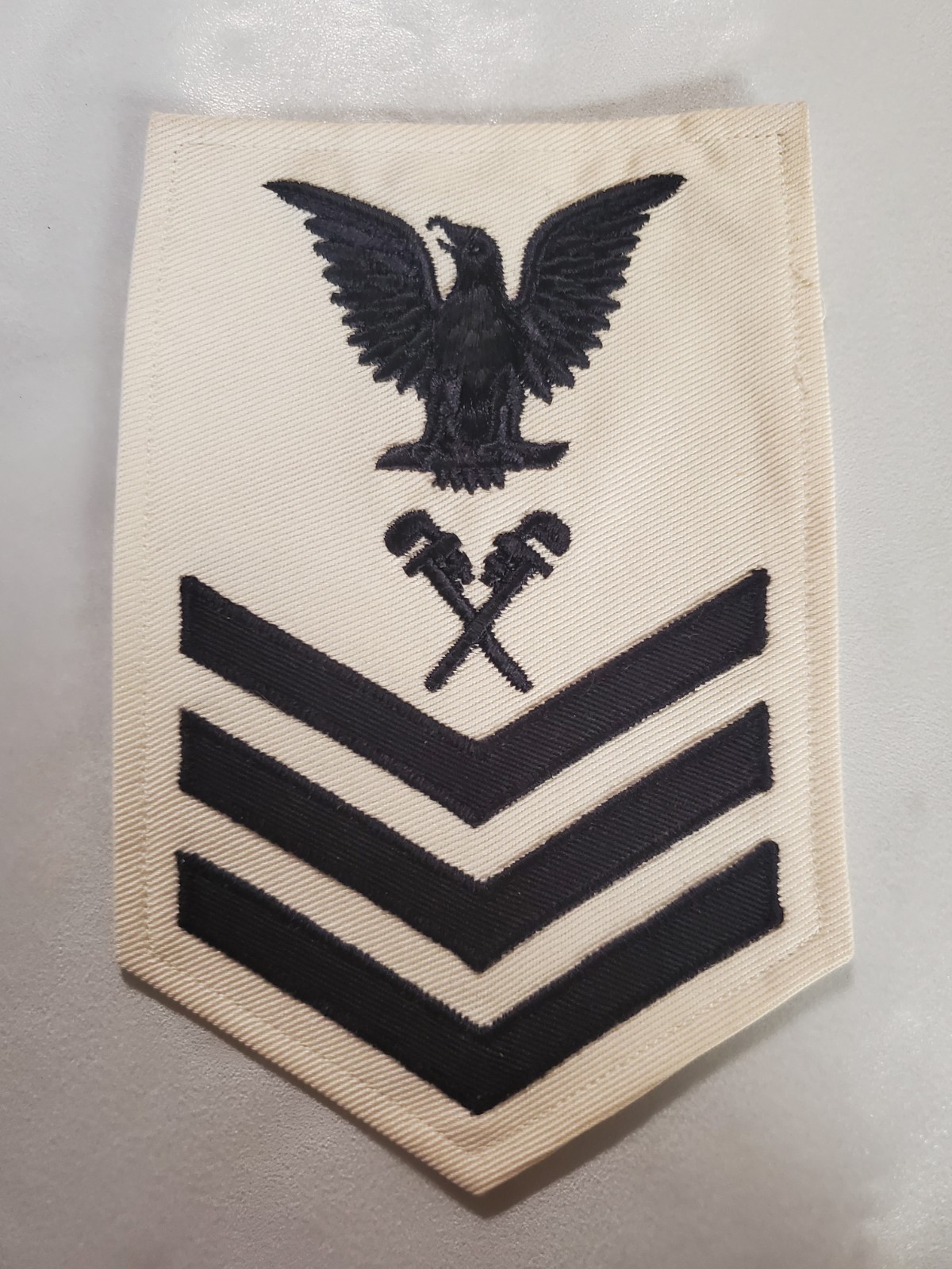 Ww11 U.S. Navy Petty Officer First Class (E-6) rating badge for a Carpenter's...