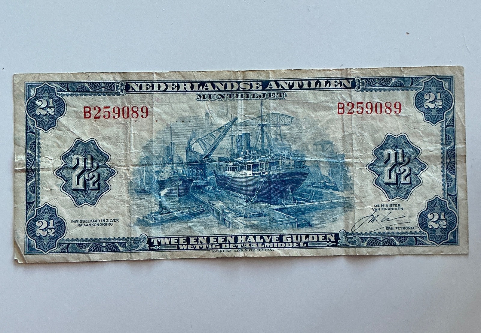 Netherlands Antilles 2 1/2 Gulden Banknote 1964  Rare Currency