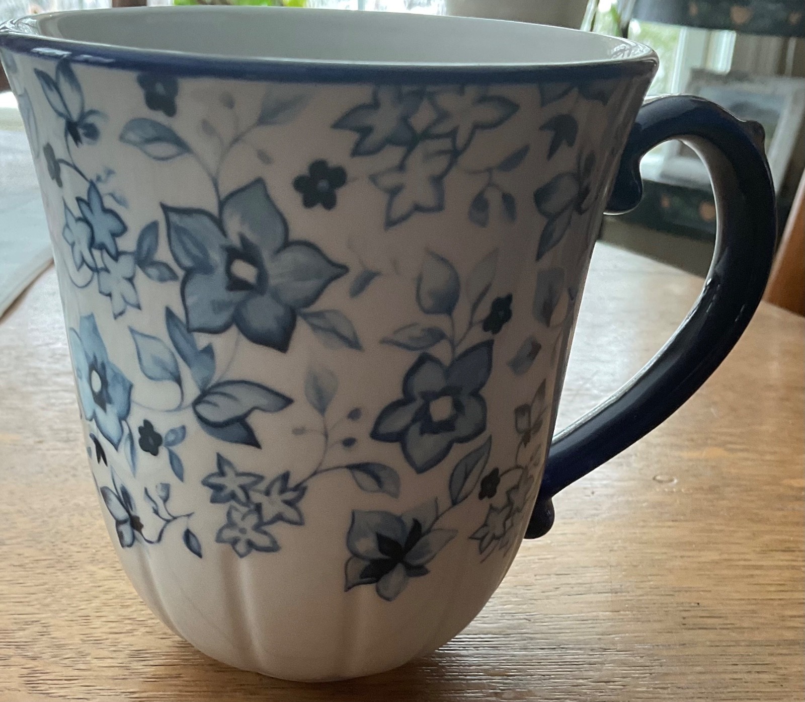 Blue Meadow Mug (Scalloped)by Pfaltzgraff