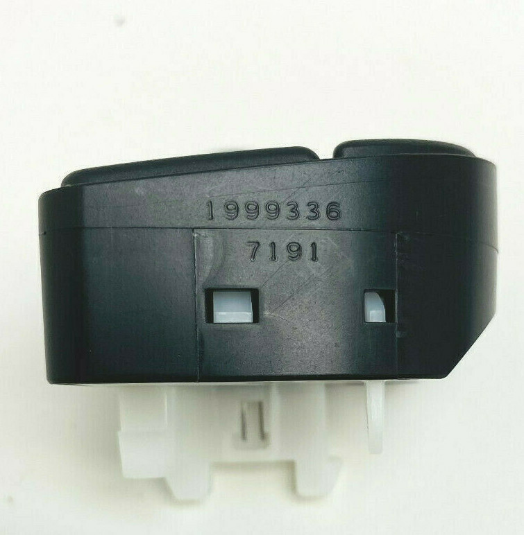 OEM 1999336 / DS2115 NEW Cruise Control Switch Left