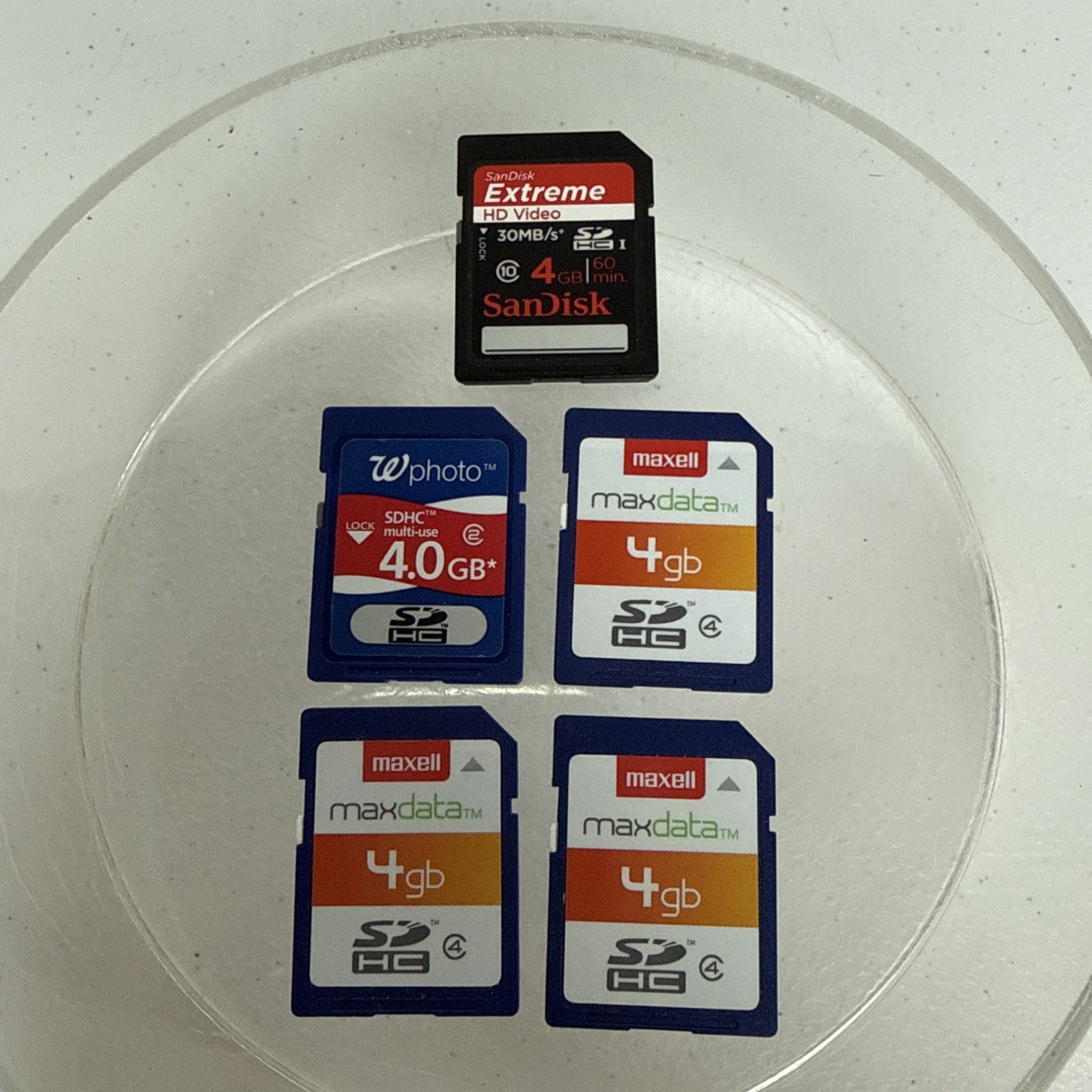 Lot Of 4 Mixed Brand SDHC 4GBMemory Cards And 1 Extreme HD 4 GB Sandisk