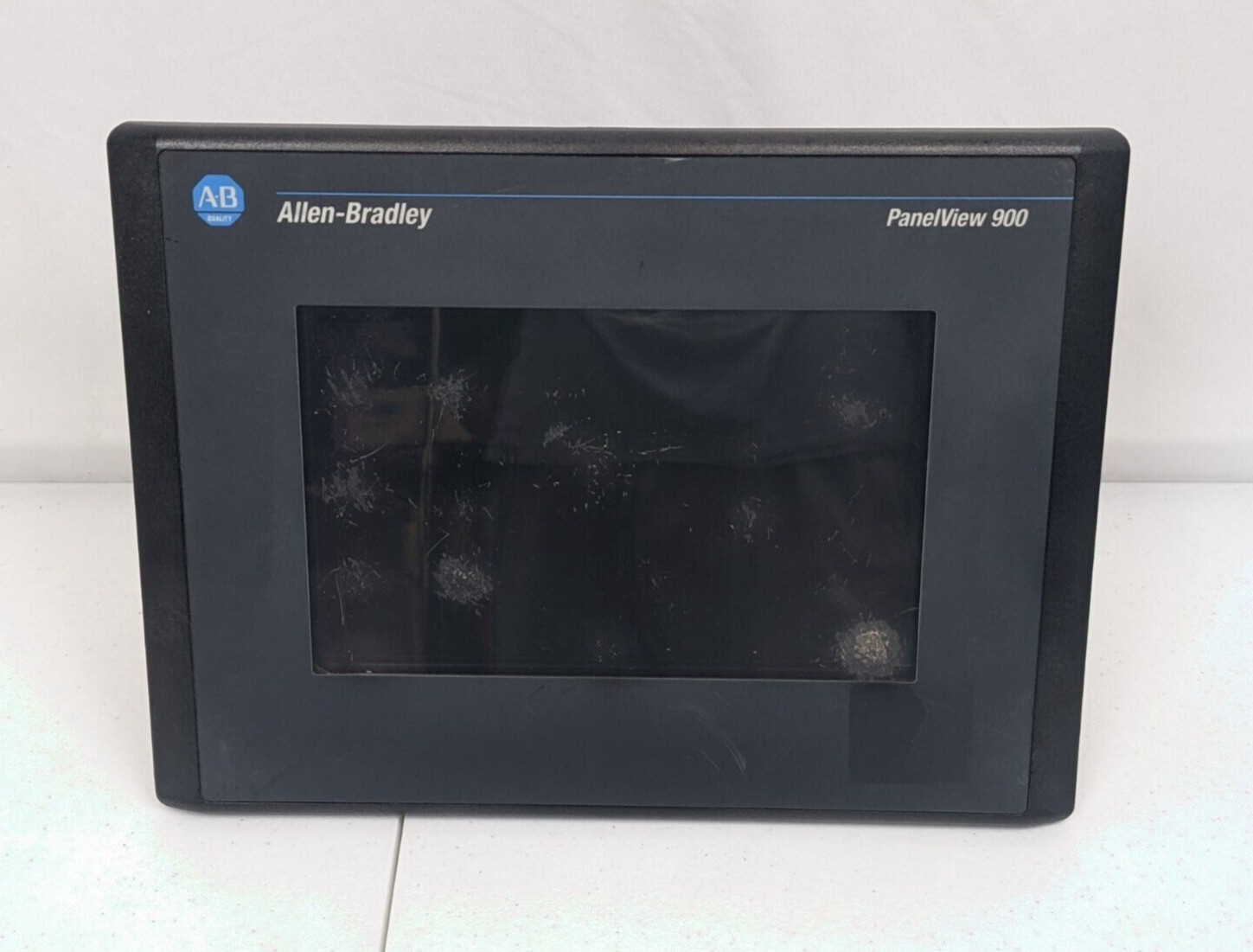 Allen-Bradley 2711-T9A1 Series D PanelView 900 | Damage to Enclosure