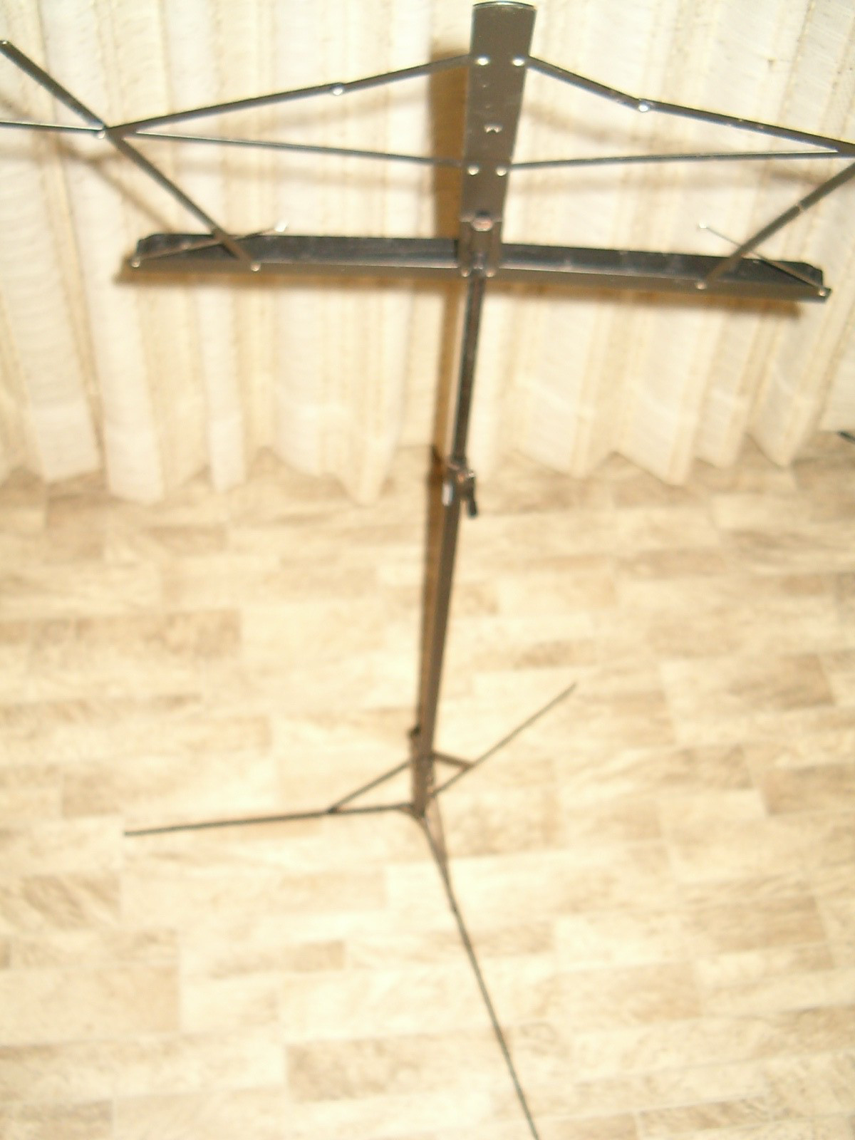 Belmonte 1050BK 2 Section Folding Music Stand Black