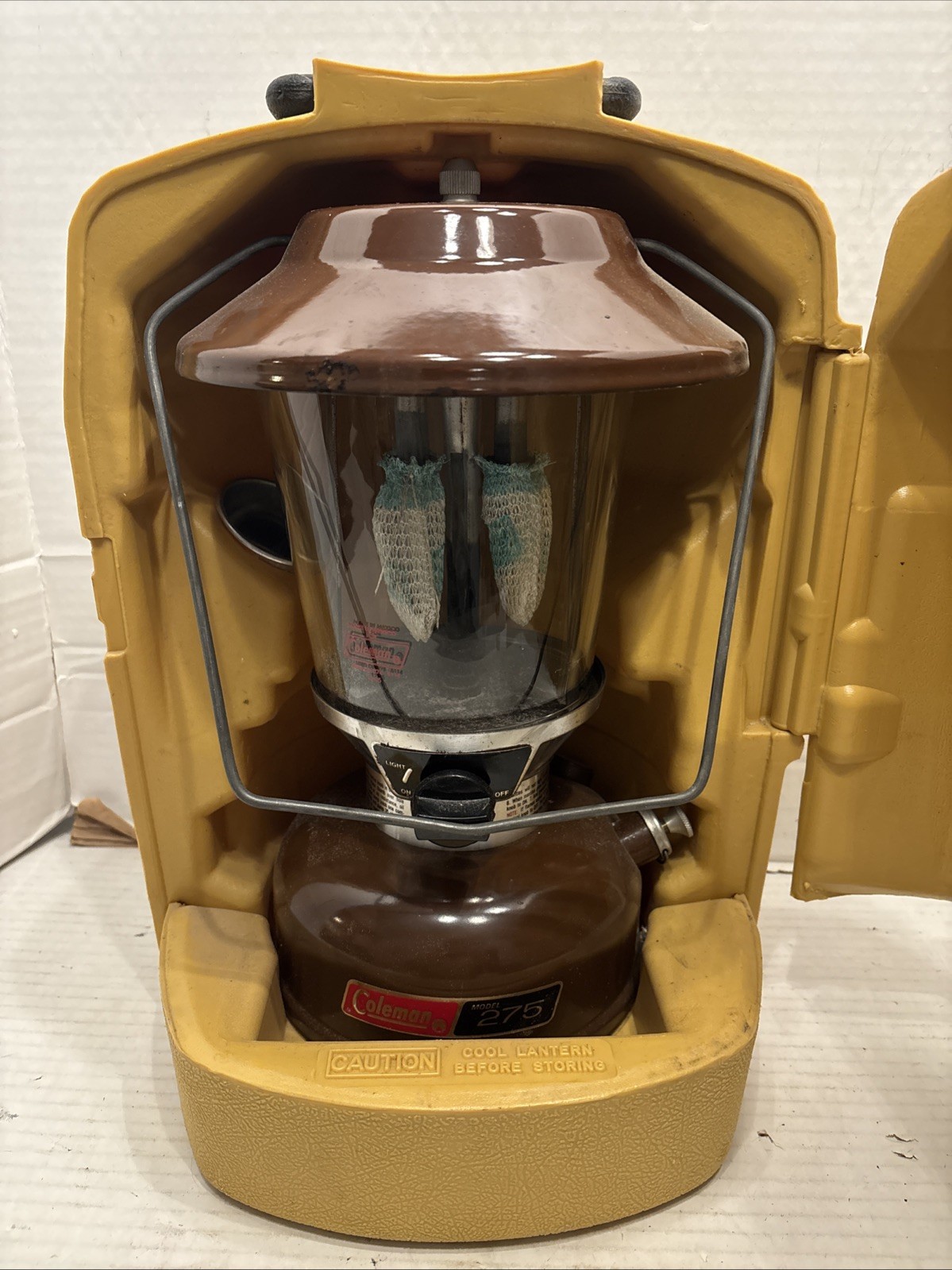 Vintage Coleman Model 275 Brown Lantern & Yellow Clam Shell Case