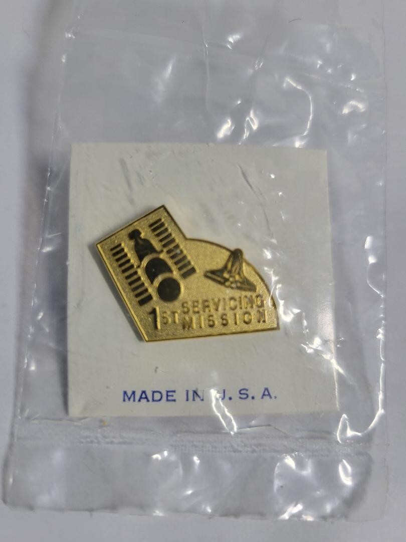 Nasa Pin Hubble Space Telescope 1st Servicing Mission Factory Sealed