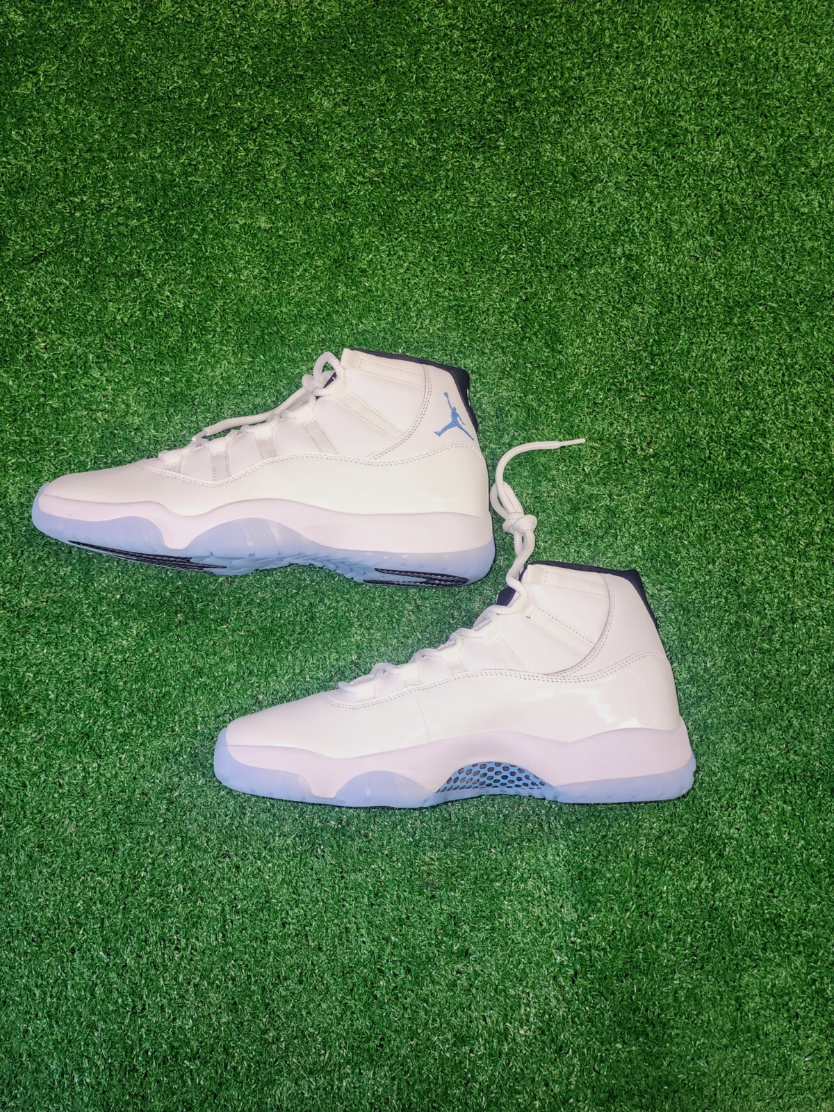 Brand NEW! Air Jordan 11 Retro Legend Blue (2024) Mens & GS CT8012-104