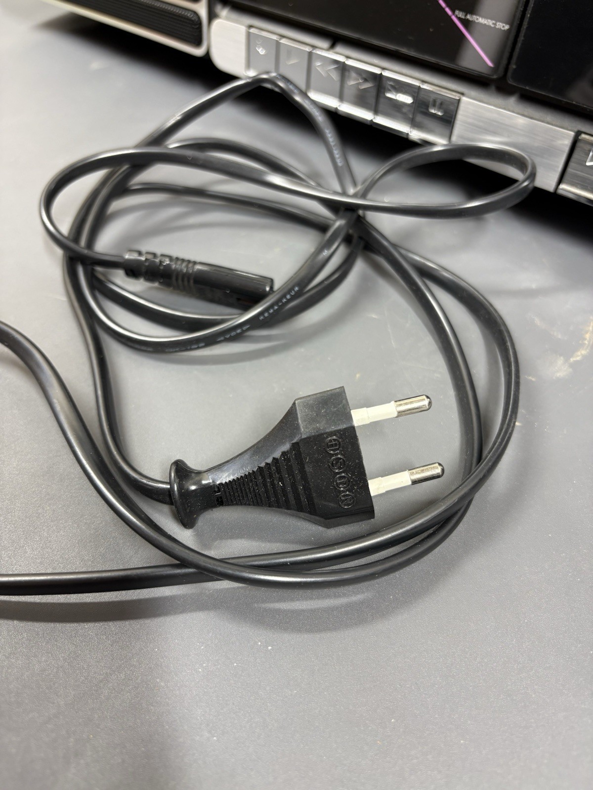 Party Center 2250 Broadcast Receiver