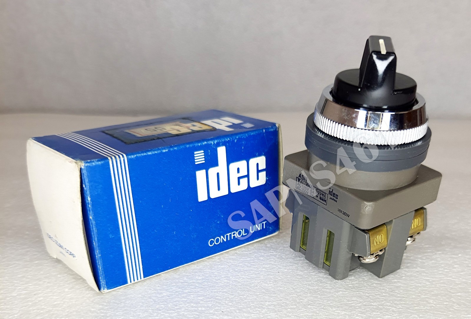 Idec IZUMI Asn  41-10569 Control Unit Selector Switch Ac125V 5A / Ac300V 3A