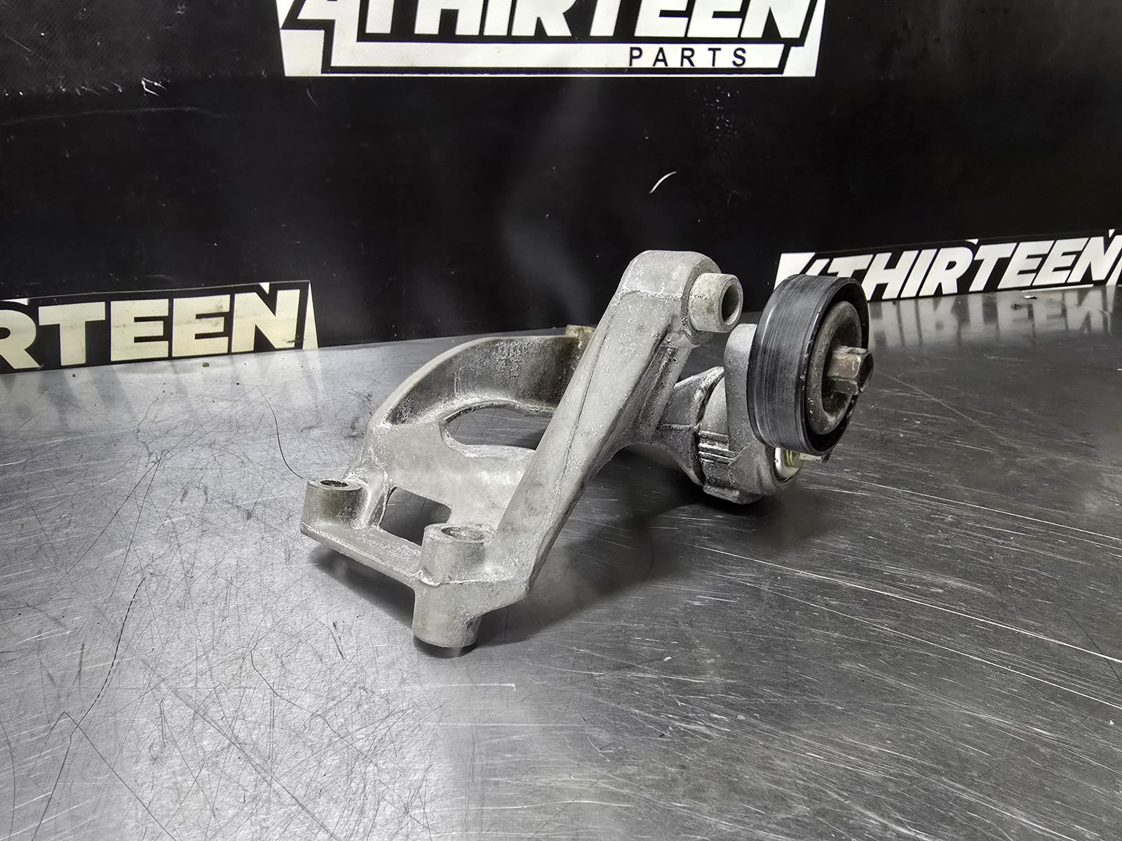 1997-2004 C5 CORVETTE AC COMPRESSOR BRACKET GM 12556444 OEM #N33