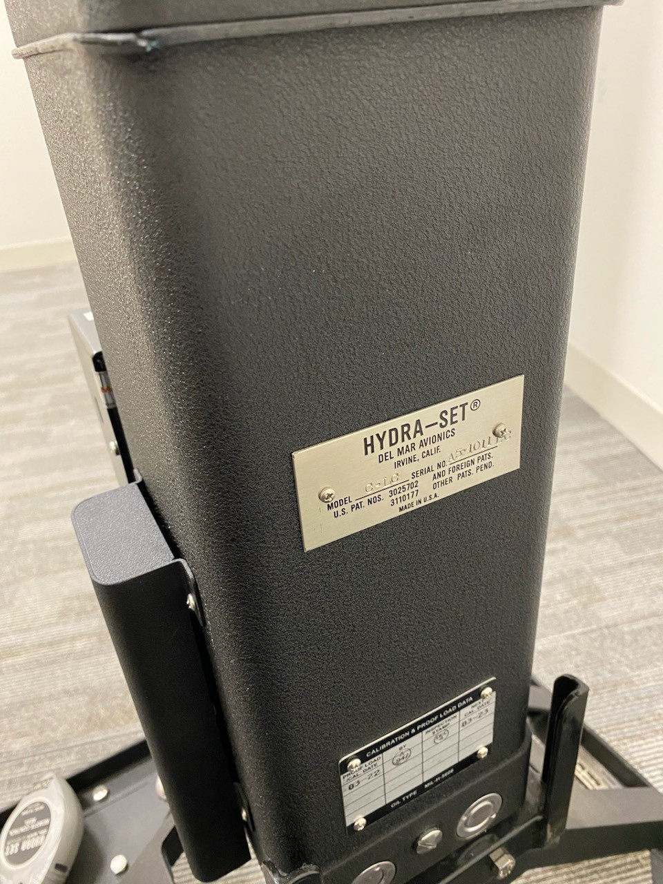 DEL MAR Avionics - Hydra-set C-LC 10000lbs Precision Load Positioner.