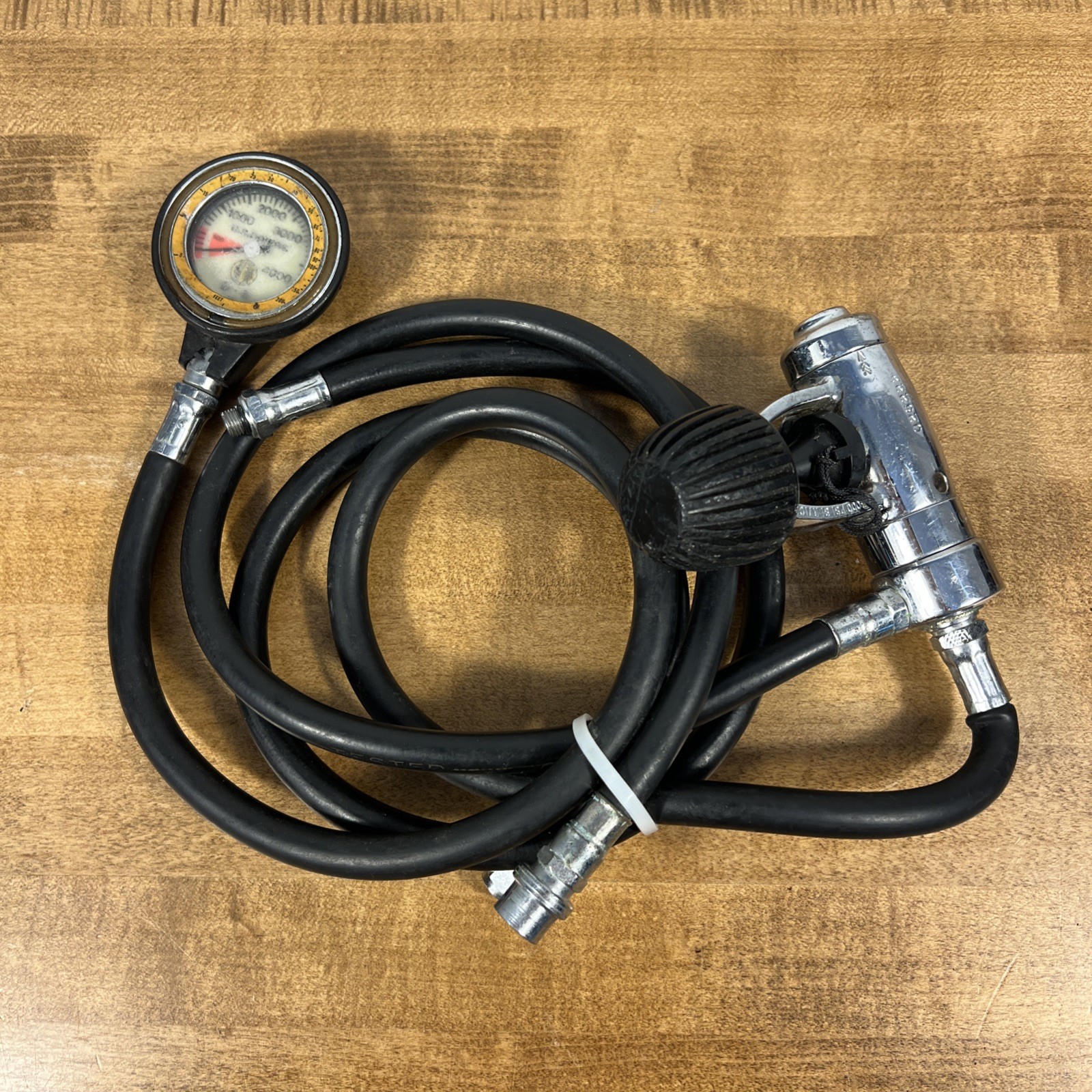 Aqua Lung Aquarius 2 & U.S. Divers Gauge & Regulator Sets As Is UNTESTED