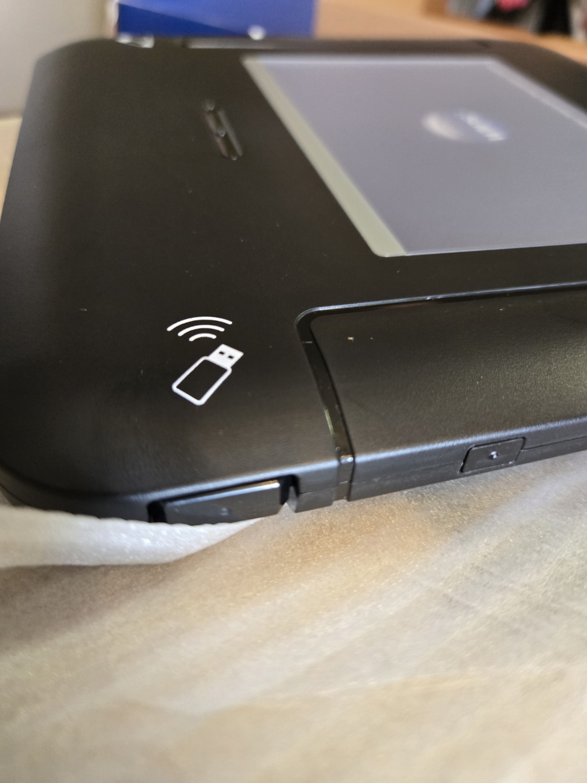 QConnect QOMO Hite Vision WIPS2 Wireless Interactive Presentation System. Tablet
