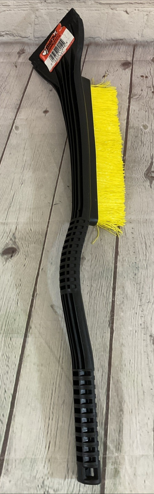 EMSCO Bigfoot Extreme Snow Brush Angled Scraper Dual Grips Easy Leverage Yellow