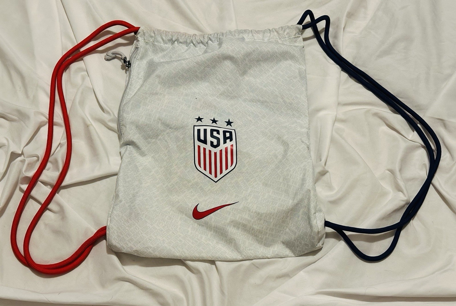 Nike USA Stadium Soccer World Cup Sack Pack US Flag Print Red White Blue