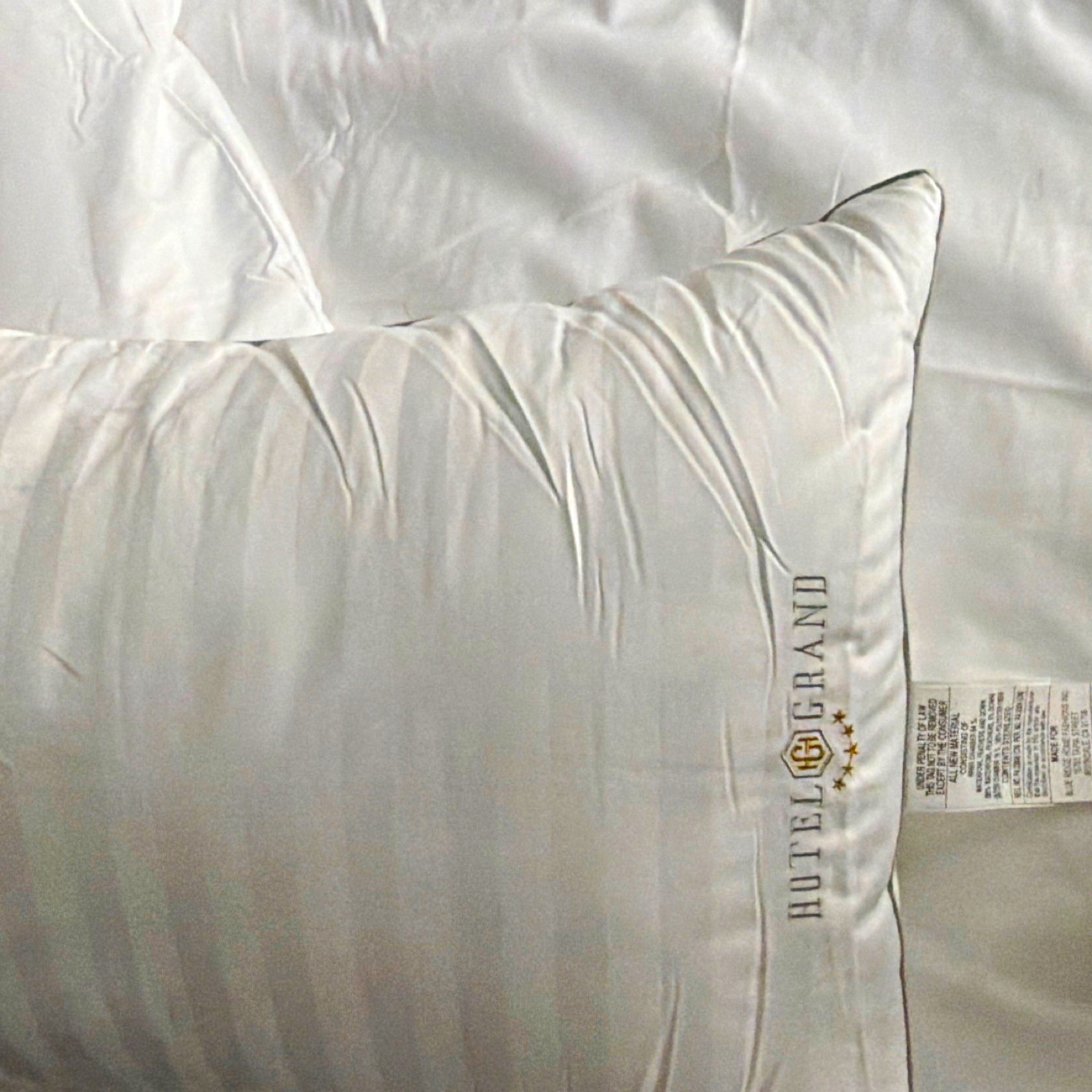 Hotel Grand Standard Bed Pillow, White Striped, Rectangular