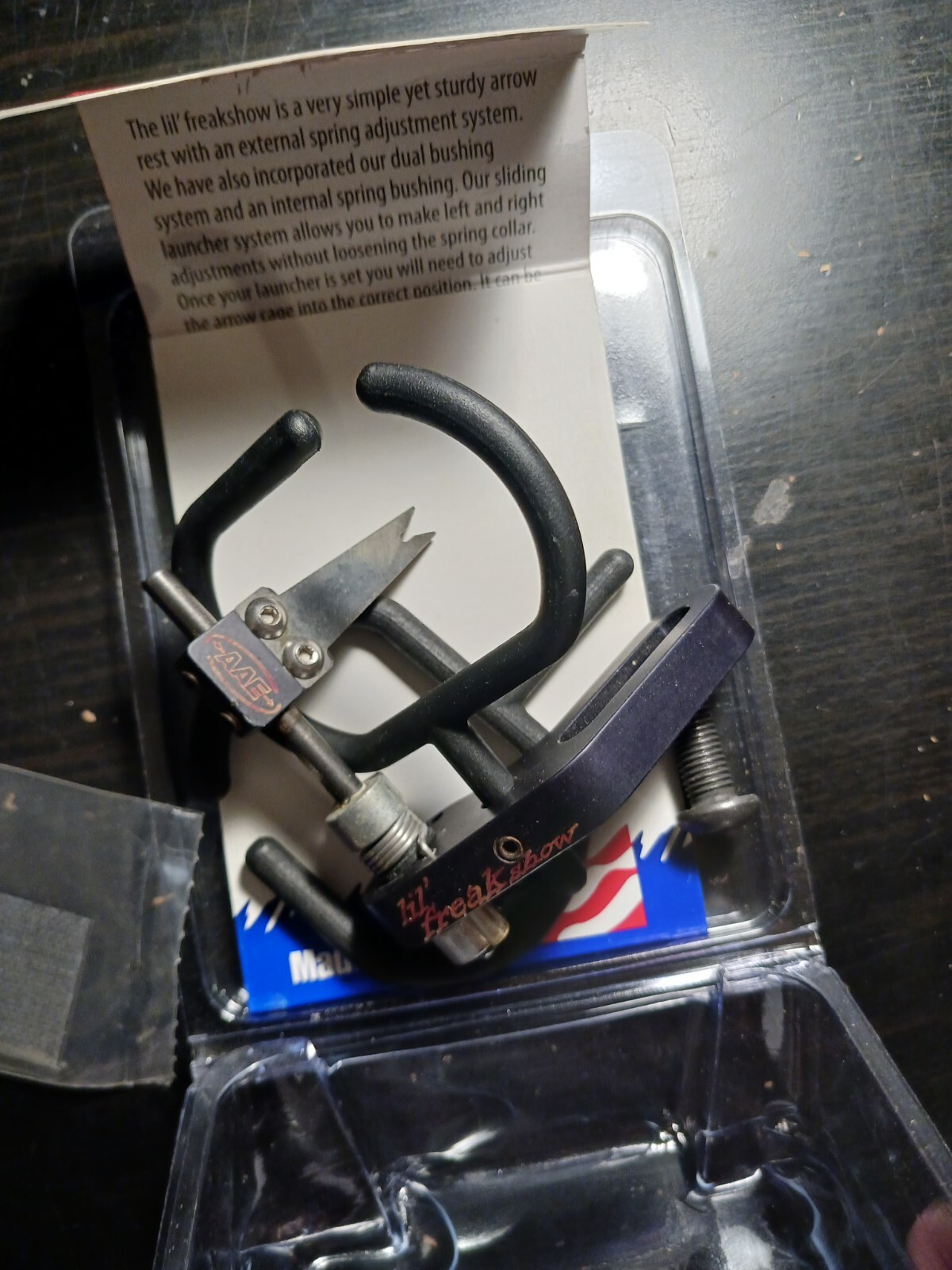 AAE Lil’ Freakshow Full Capture Blade Rest RH