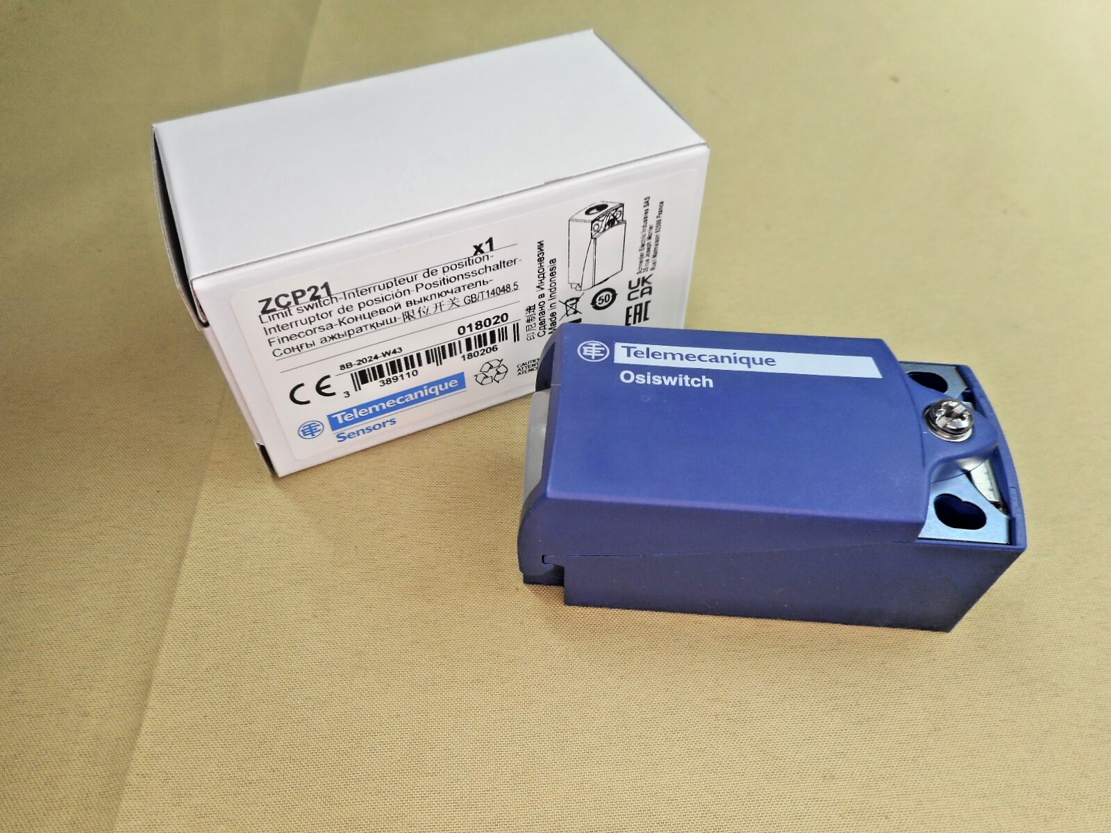 SCHNEIDER ZCP21  limit switch body (NIB)