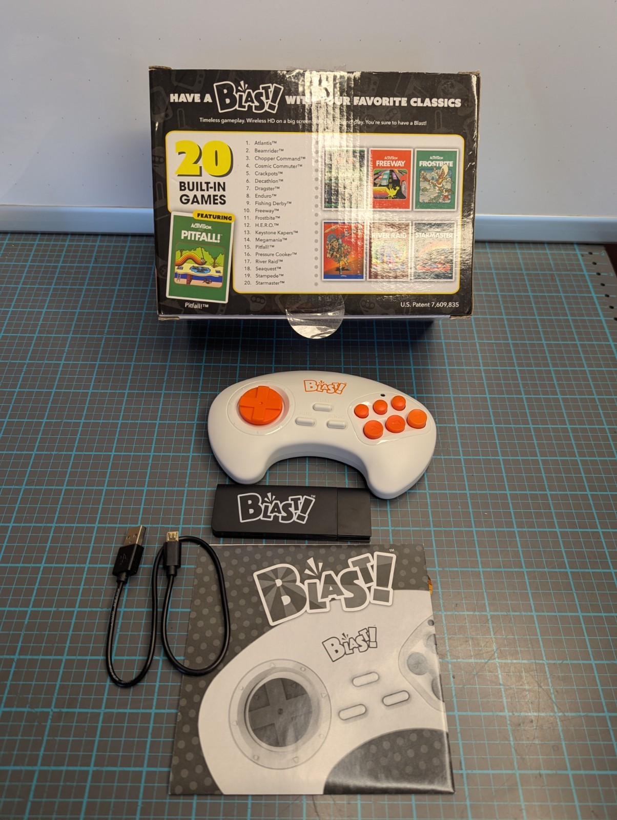 NEW ATGAMES ACTIVISION FLASHBACK BLAST CONTROLLER GAME 20 BUILT IN GAMES PITFALL