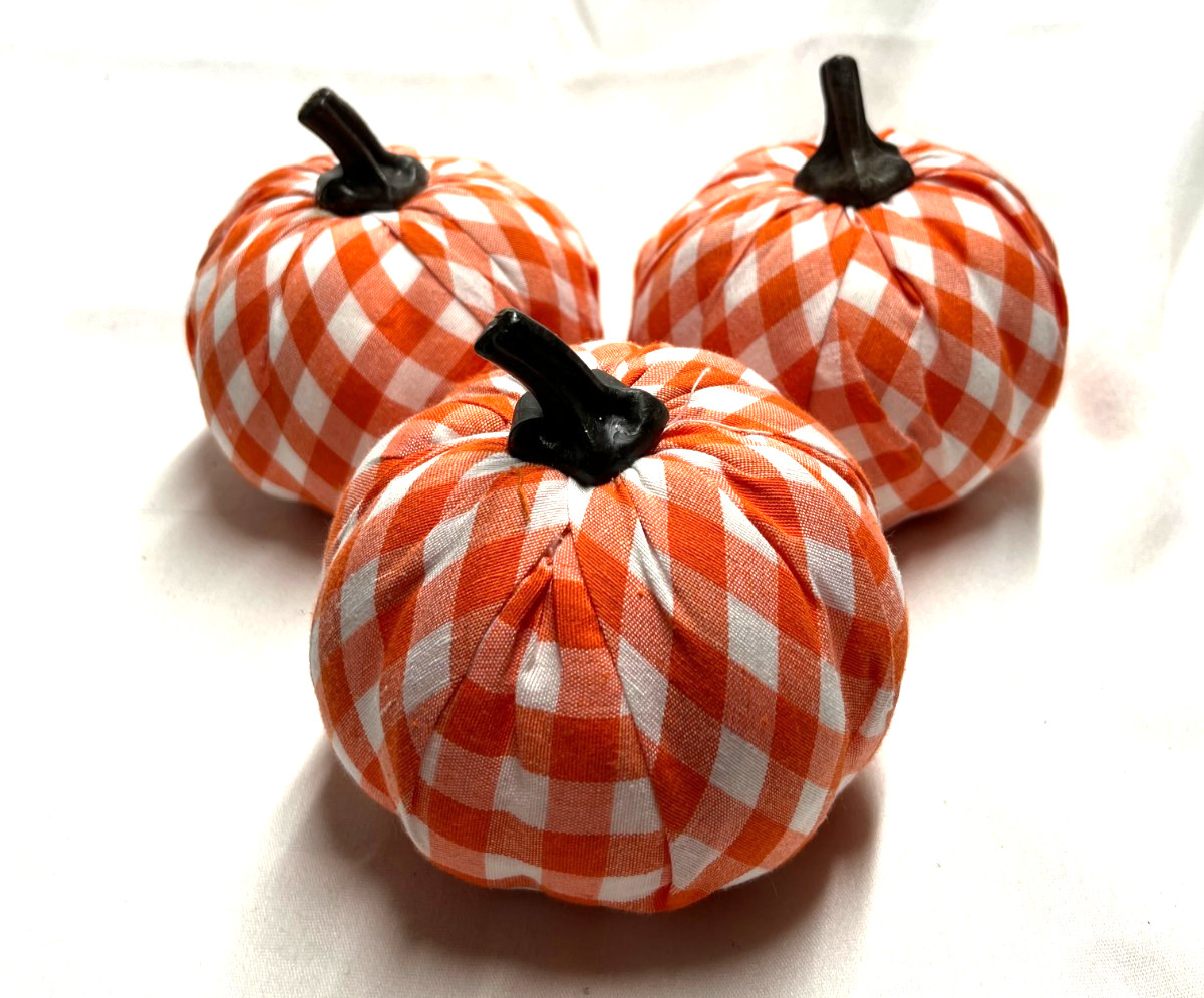 Pumpkins- Orange and White Check- 4" diameter