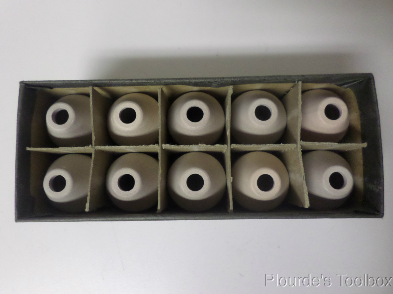 Box of (10) New Linde No. 4 Carbide Ceramic Torch Tips, HW-17 & 18, 54N35