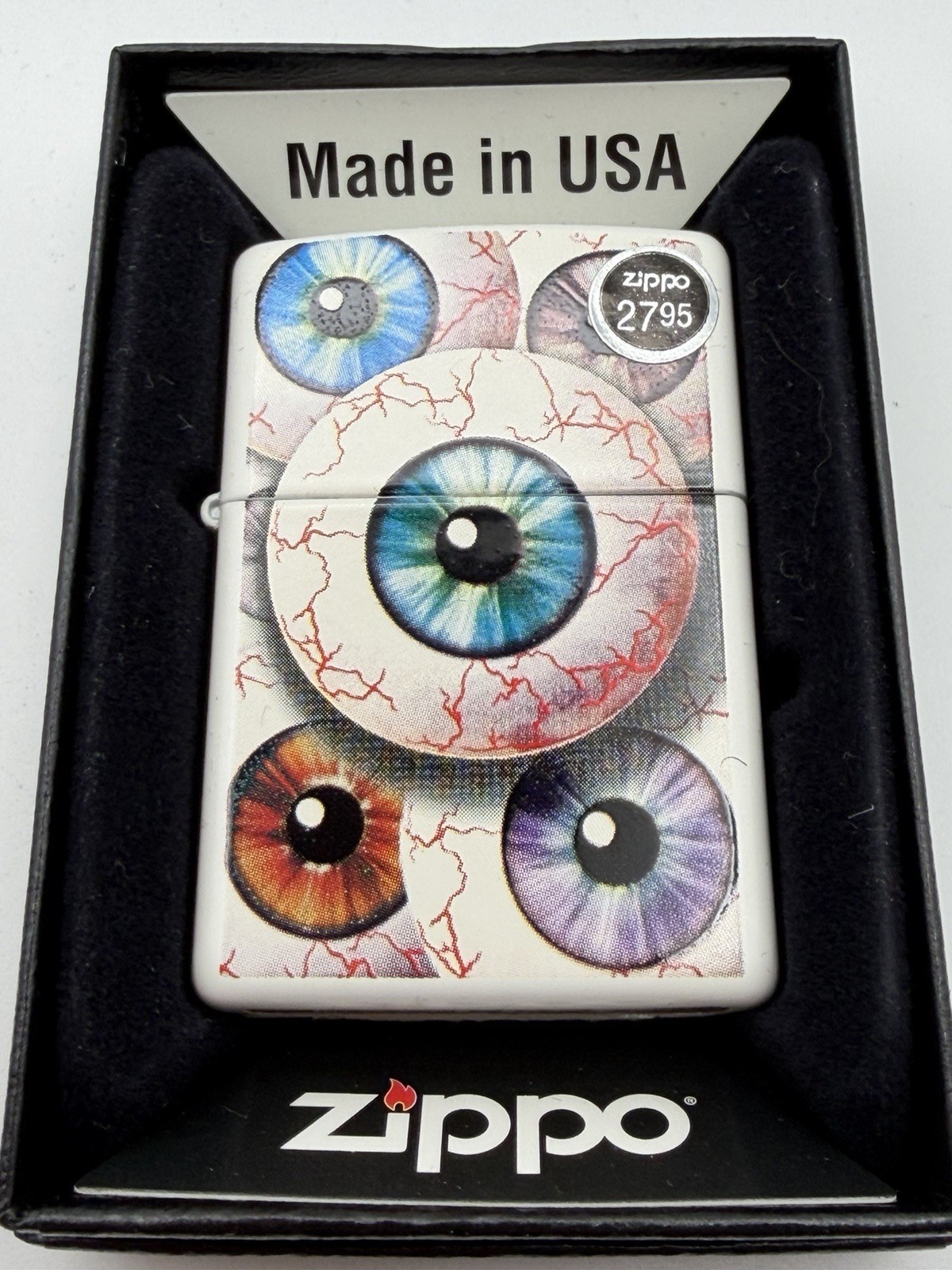 Vintage 2009 Bloodshot Eyeballs White Matte Zippo lighter New B22