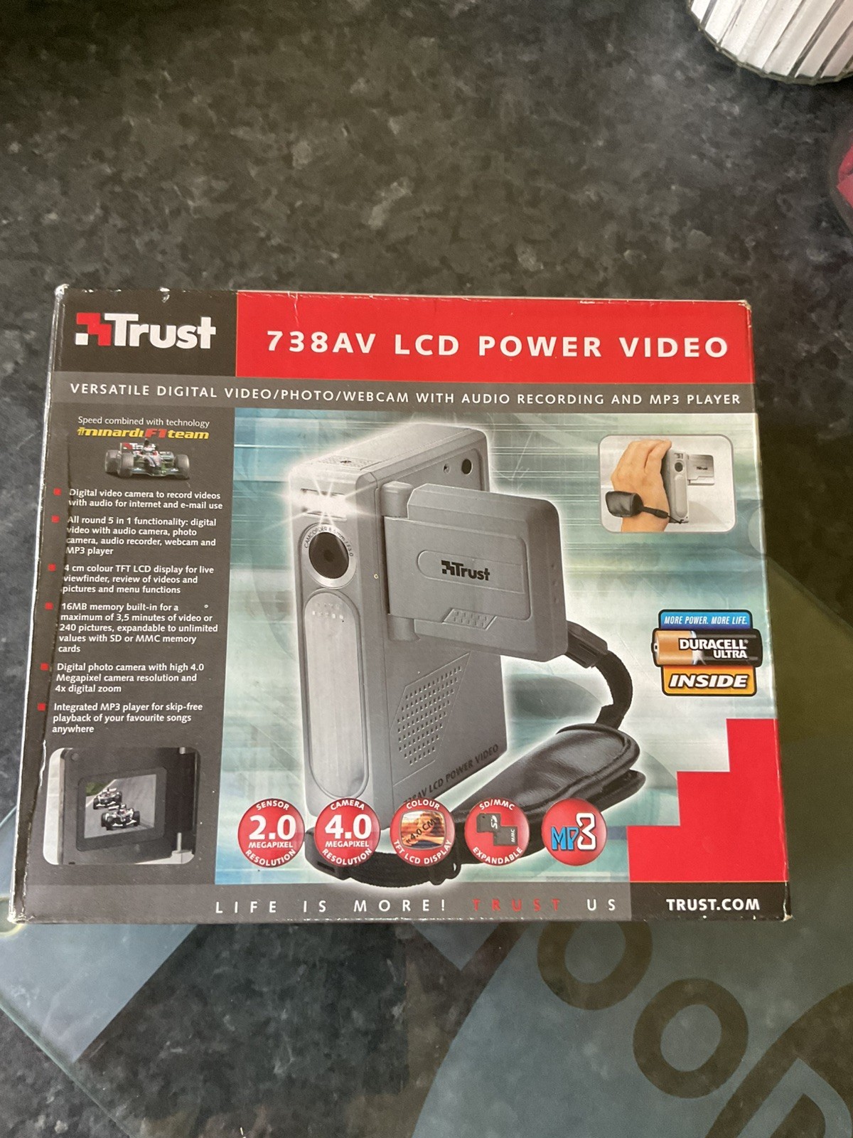 Trust 738 AV LCD Power Video Handheld Recorder