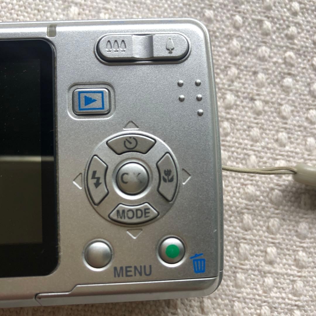 PENTAX Optio E40 8.1 Megapixel Compact Digital Camera Excellent Condition