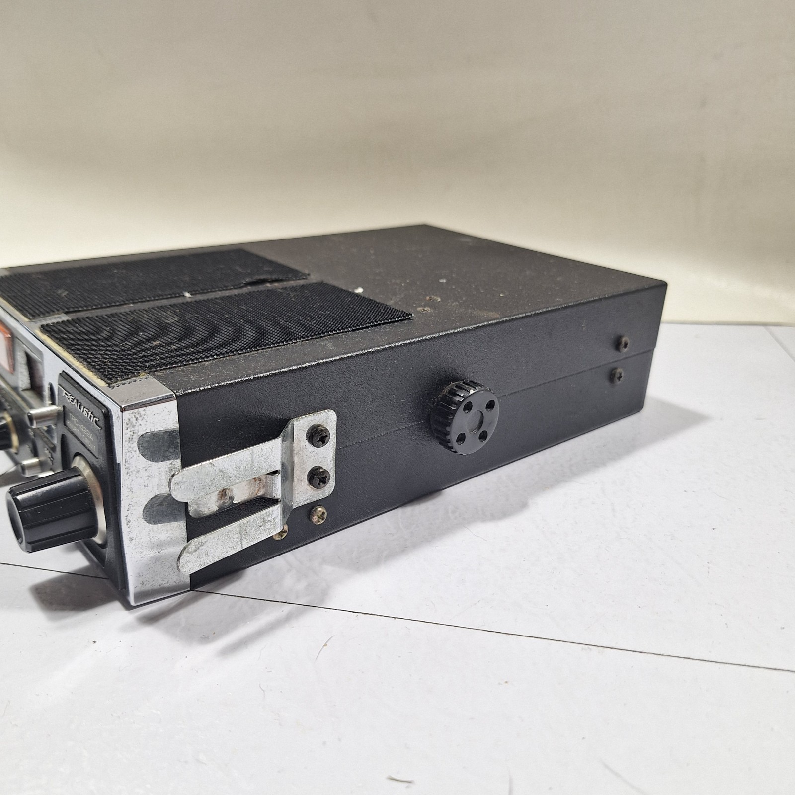 REALISTIC TRC-422A PRIORITY CIRCUIT CB RADIO