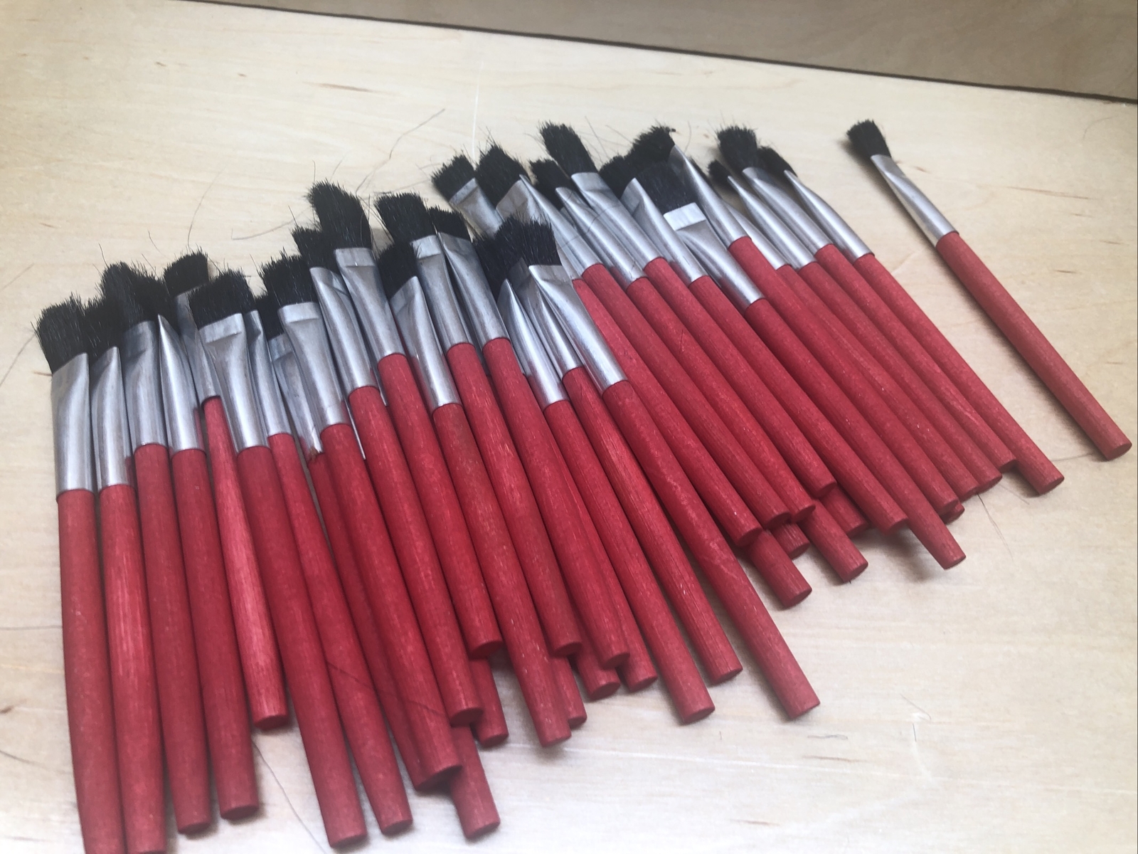 50 Pcs Craft Paint Brushes Flat Paint Brushes for Kids Small RED WOOD  Handle