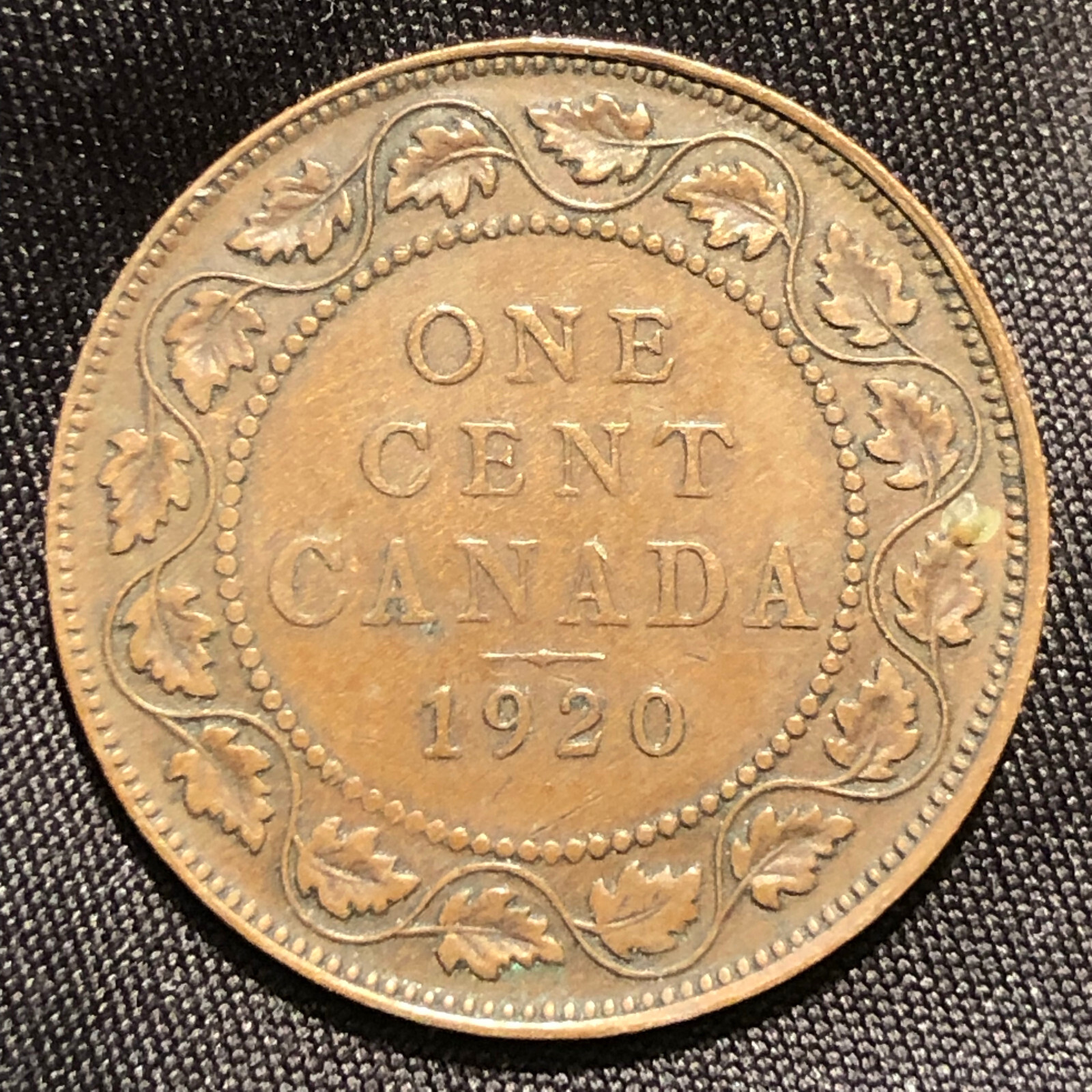 1920 Canada One Cent Bronze Coin - VF (Very Fine) condition