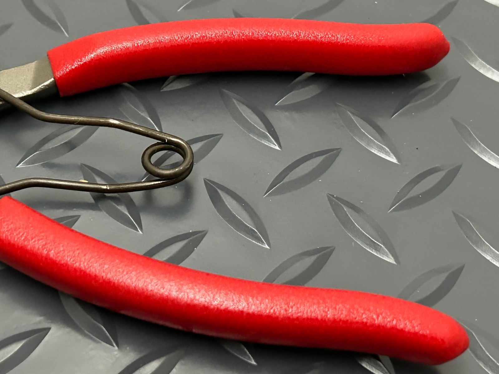 Snap on USA SRP2B RED Soft Grip High Leverage Snap Ring Pliers Spring Loaded NEW
