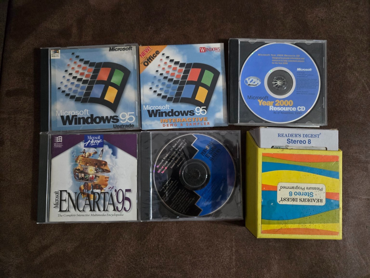 Vintage Microsoft Windows 95 Upgrade (1997) CD Encarta 8 Track