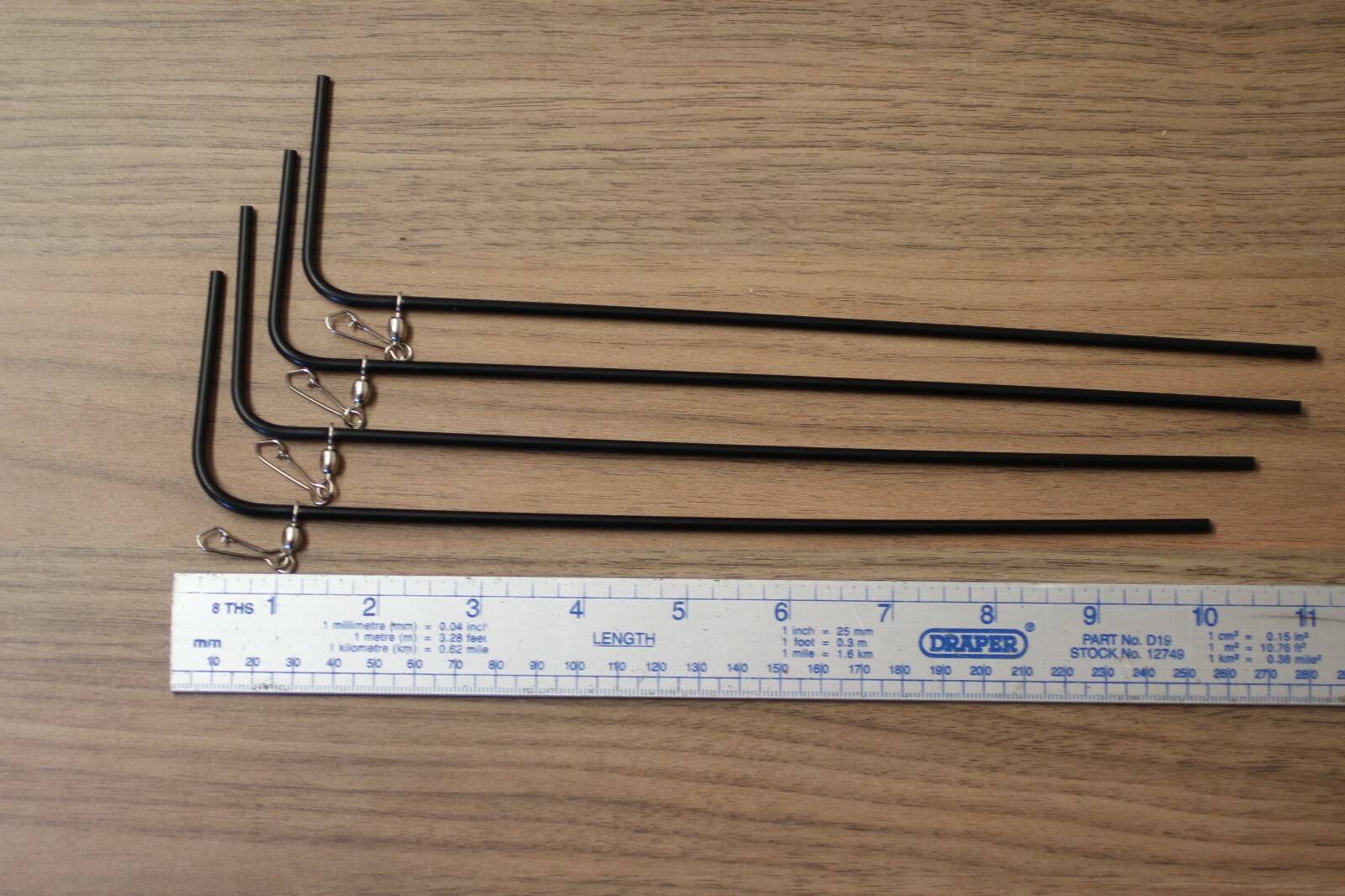 4 x 255mm L&M BLACK TUBE BOOMS,FOR BOAT SEA FISHING WILL TAKE 80lb LINE
