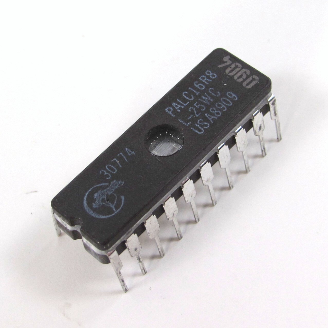 LOT of 10 Cypress PALC16R8L-25WC Reprogrammable CMOS EPROM DIP20