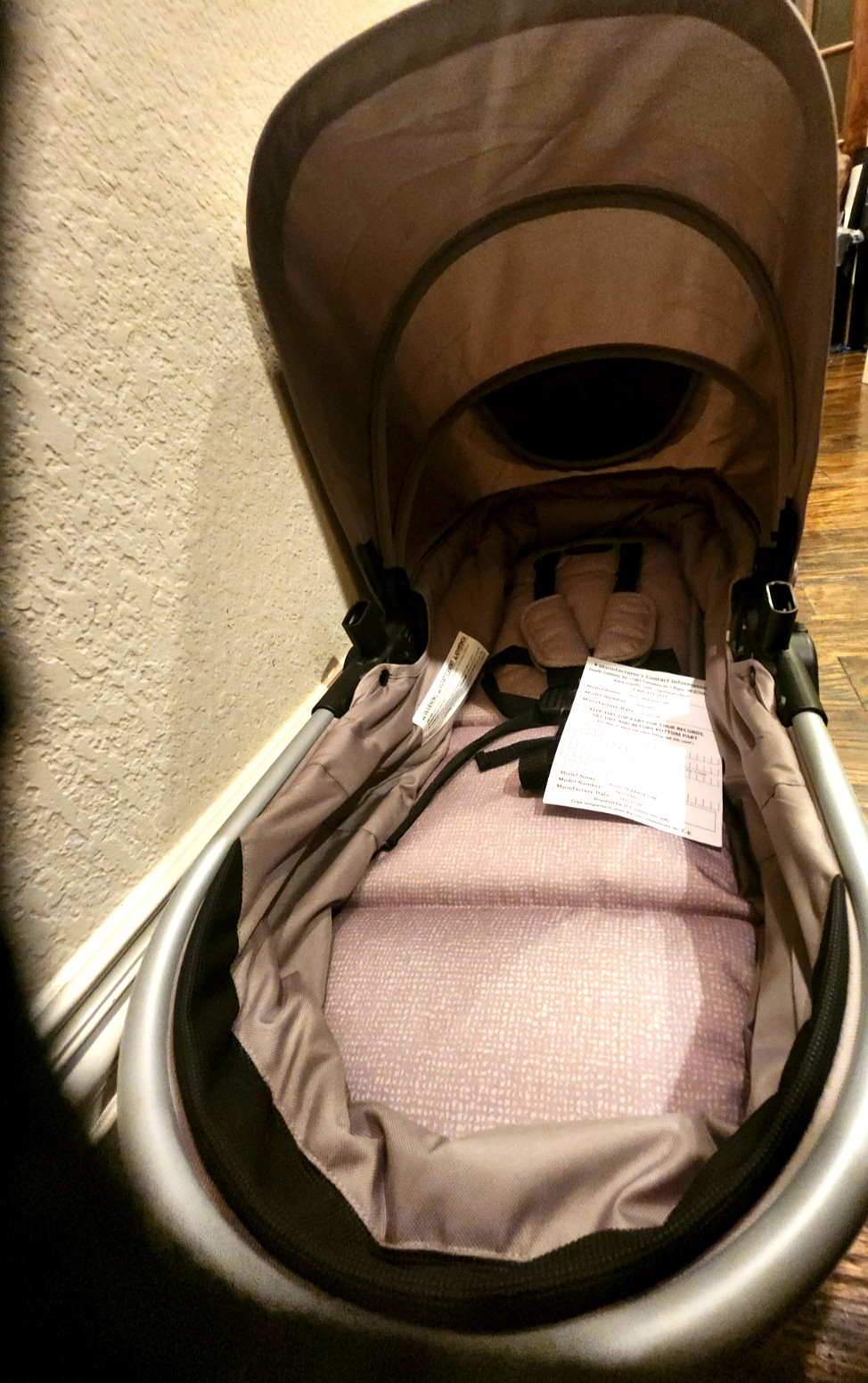 NEW - Evenflo Pivot Modular Travel System Sandstone BASSINET ONLY