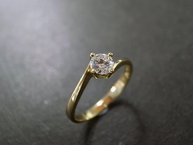 Round Cut 1.05 Ct Diamond Lab-Created Engagement Ring 14K Yellow Gold Finish