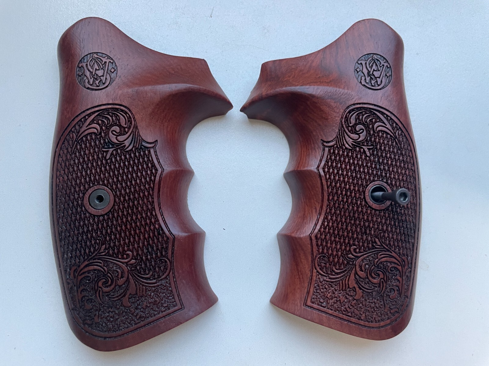 Art work on dark Brown Wood Decorative Grips for S&W N FRAME ROUND BUTT Revolver