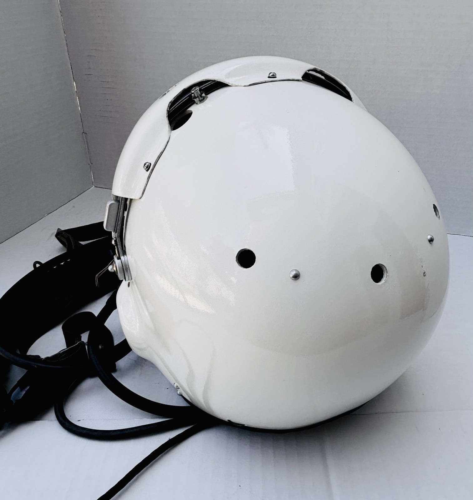 Rare Chinese 1970s fighter pilot helmet TK-2A with oxygen mask
