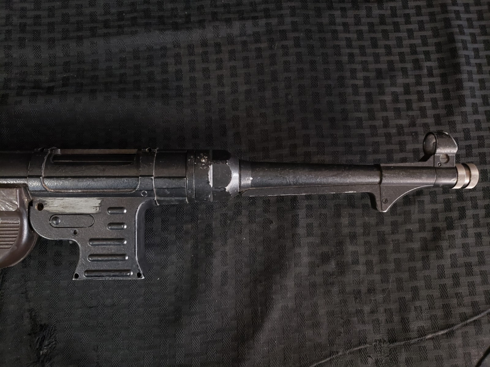 448407 - Broken Mp-40 C02 BB Gun