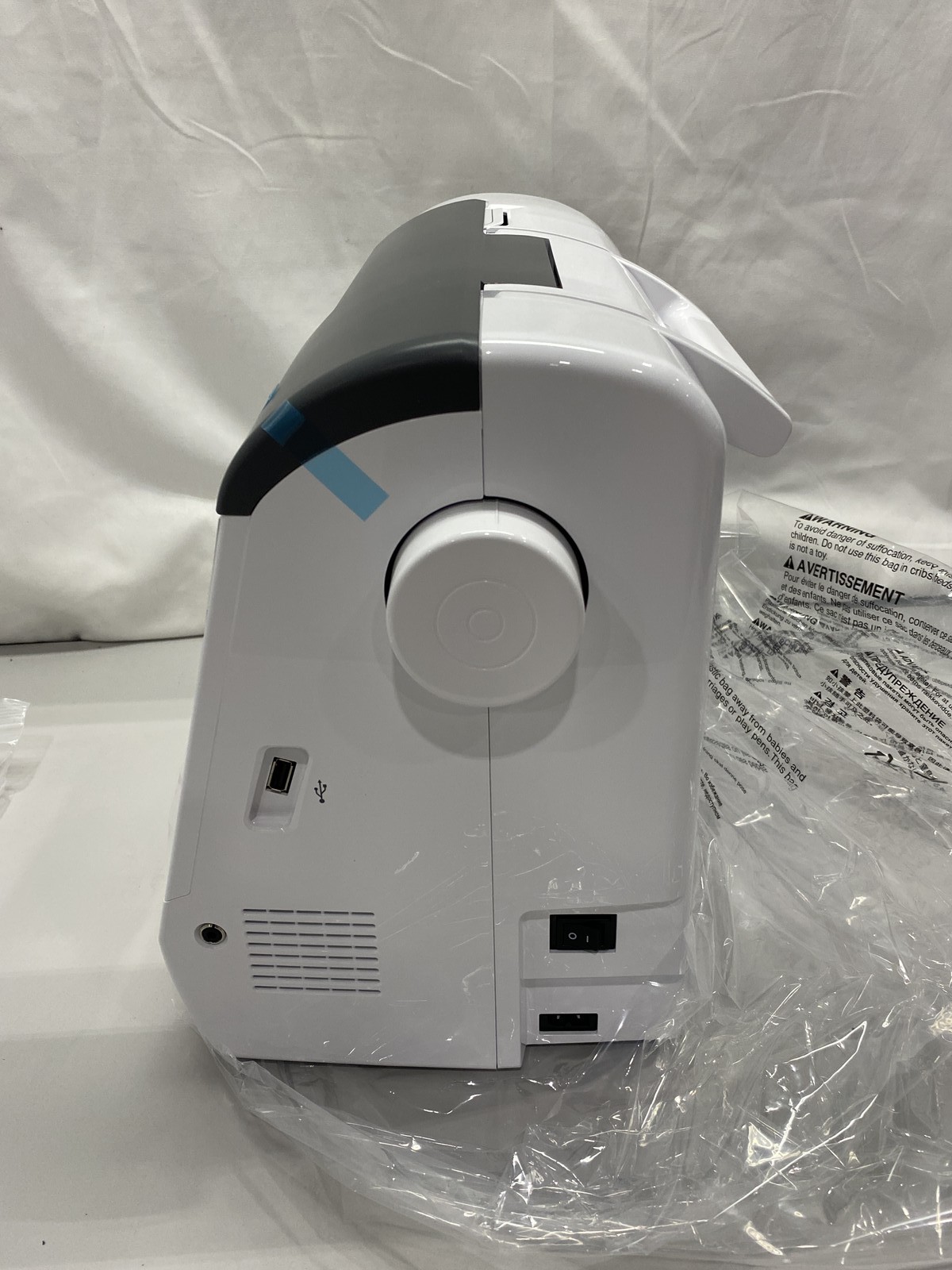 Brother SE200 Computerized Sewing Machine and Embroidery Machine