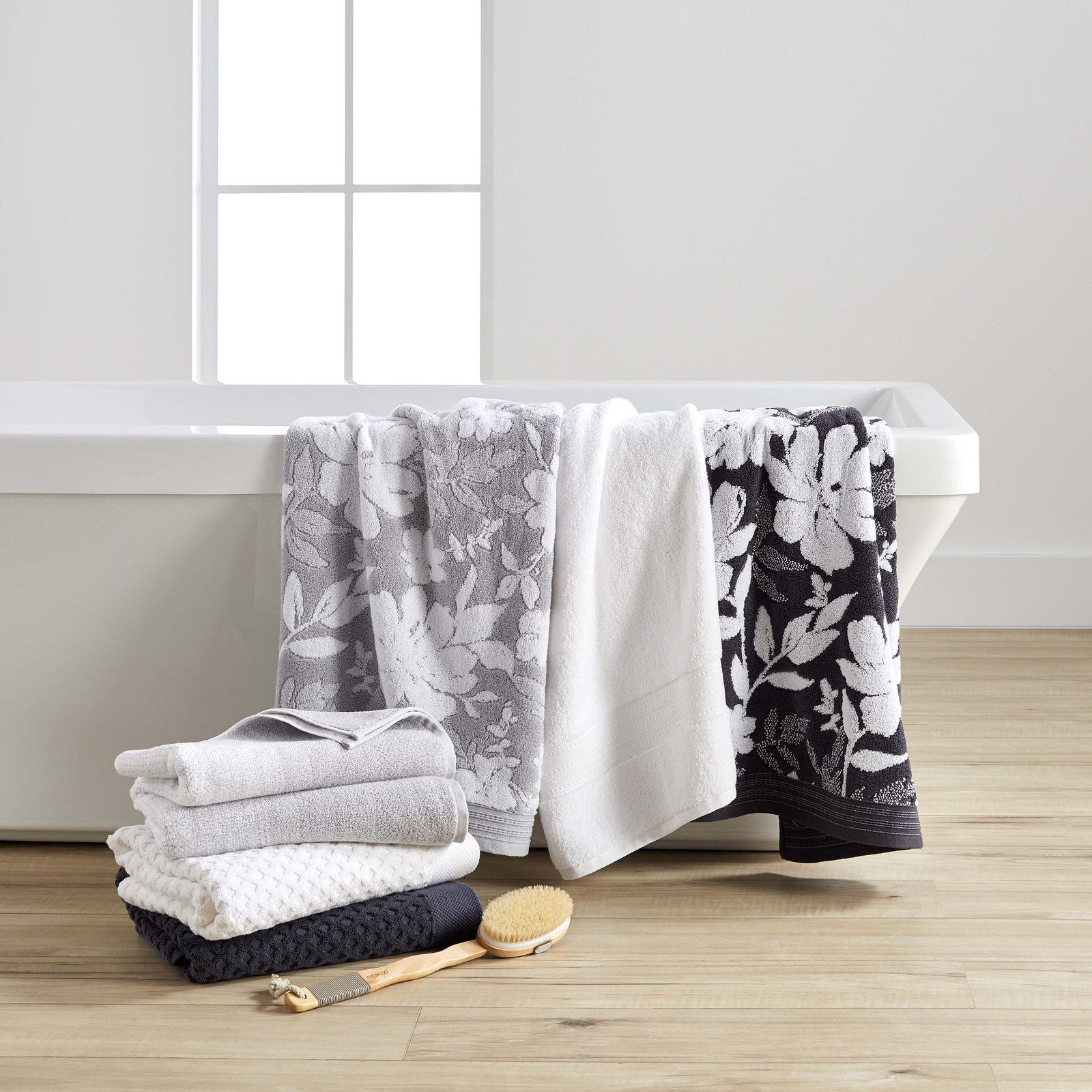 Signature Soft Solid Cotton Bath Sheet