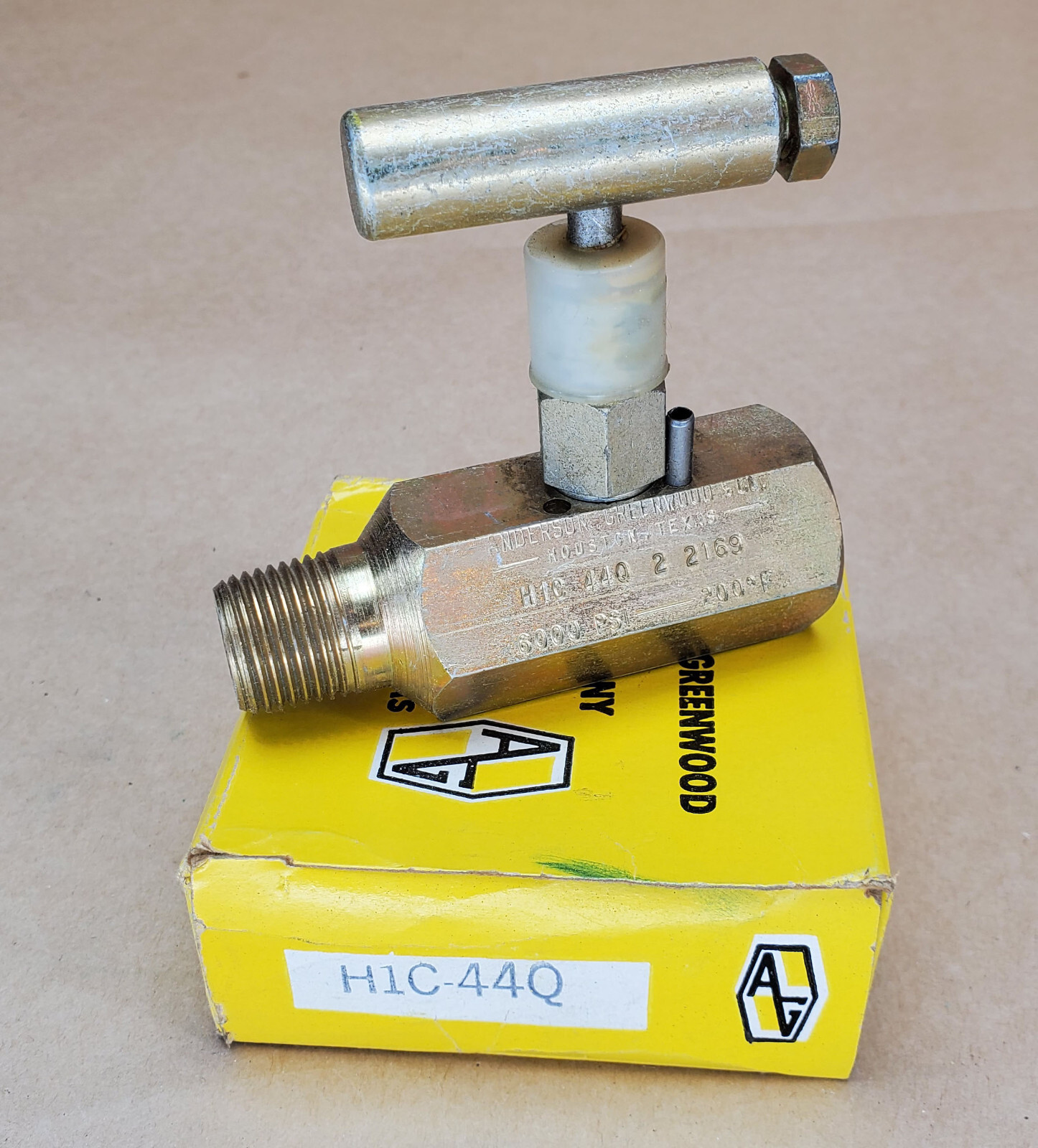 AGCO Anderson Greenwood Valve H1C-44Q-2-2169 H1C44Q ½ inch Female x ½ inch Male