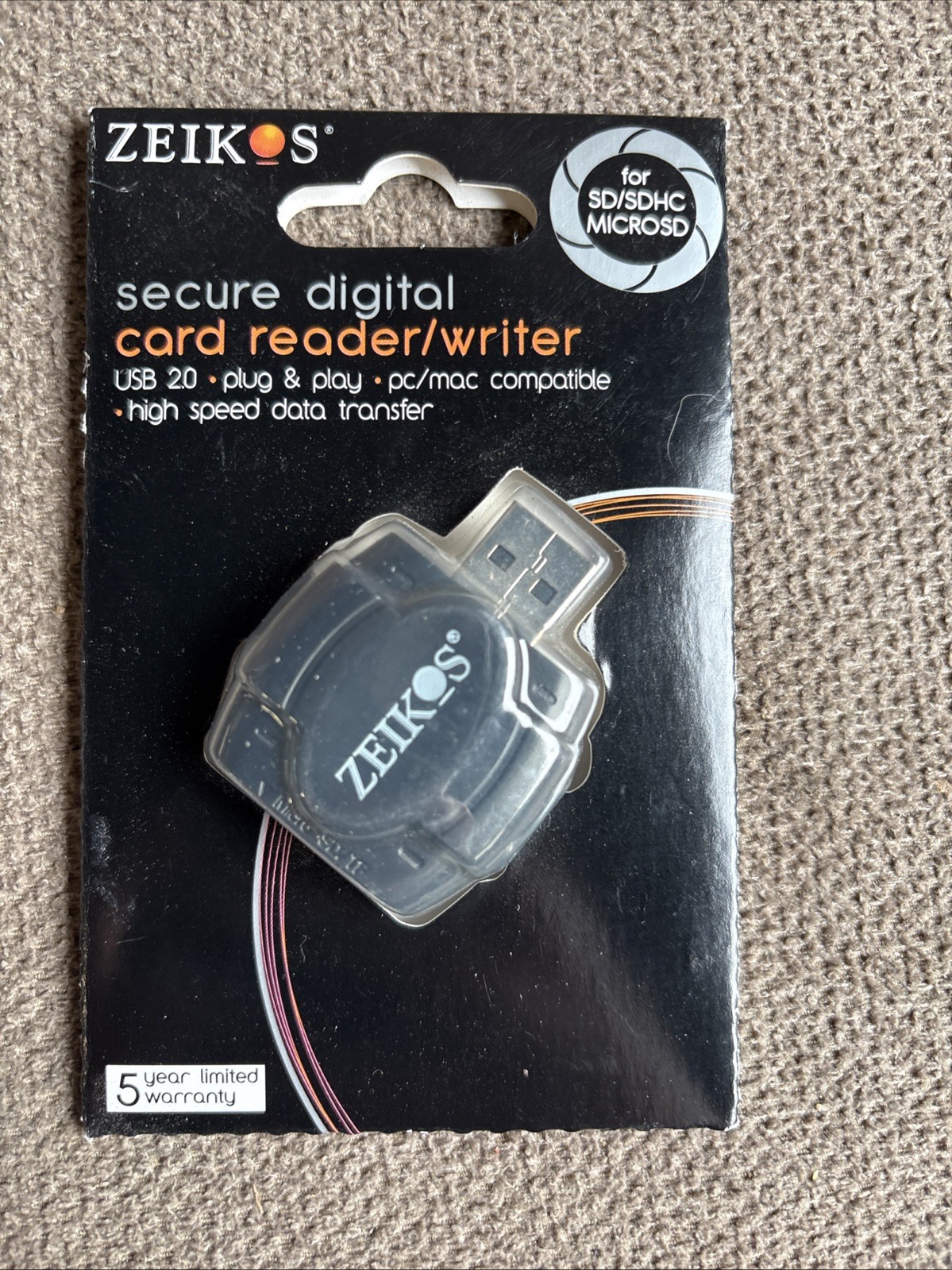 Zeikos ZE-SDR5 USB 2.0 SD/SDHC/MMC Card Reader/Writer Zeikos Blk New NIP