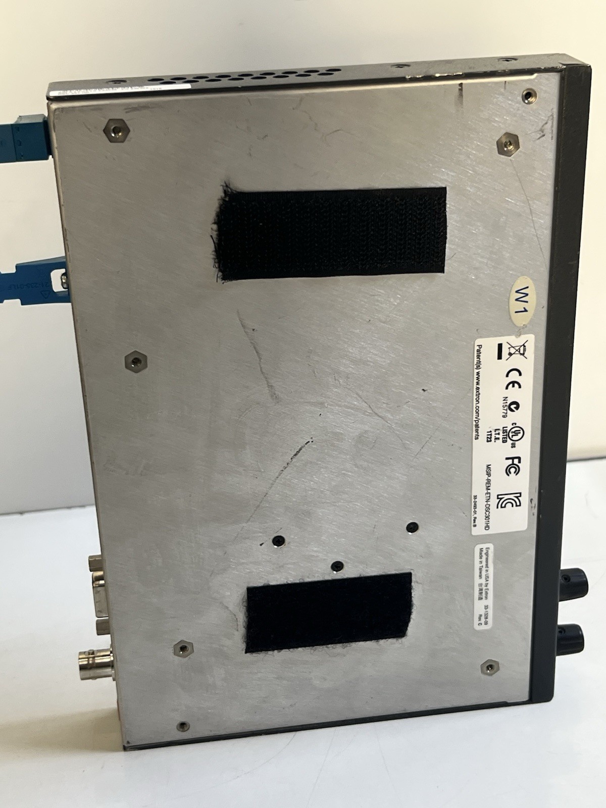 EXTRON DSC 301 HD HDCP-Compliant Video Scaler (Without Ac Adapter)