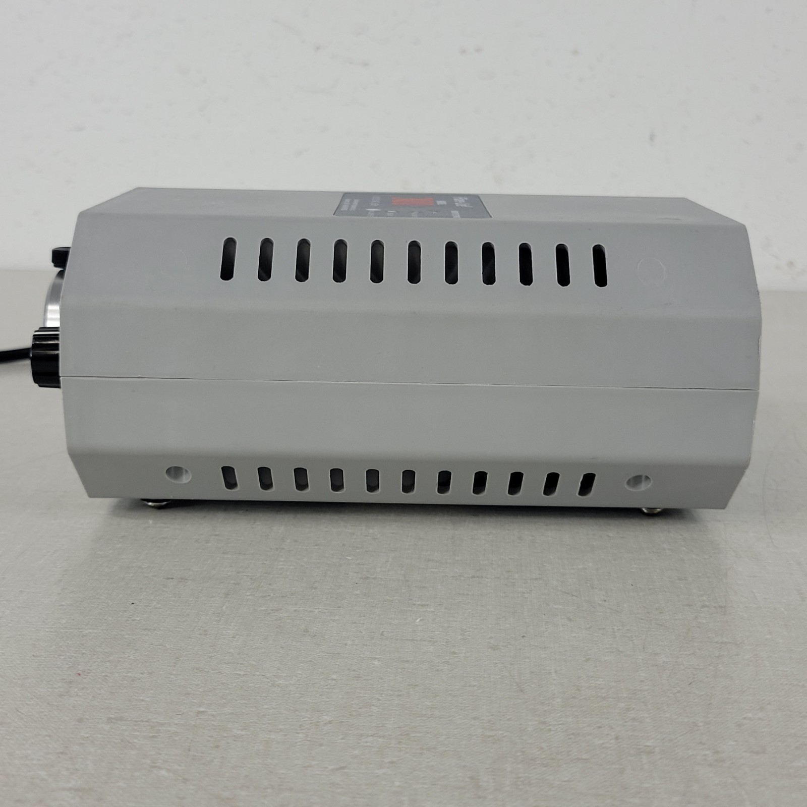 Dolan-Jenner Inc Fiber-Lite 3100 Illuminator 3-Mode Intensity Light Source