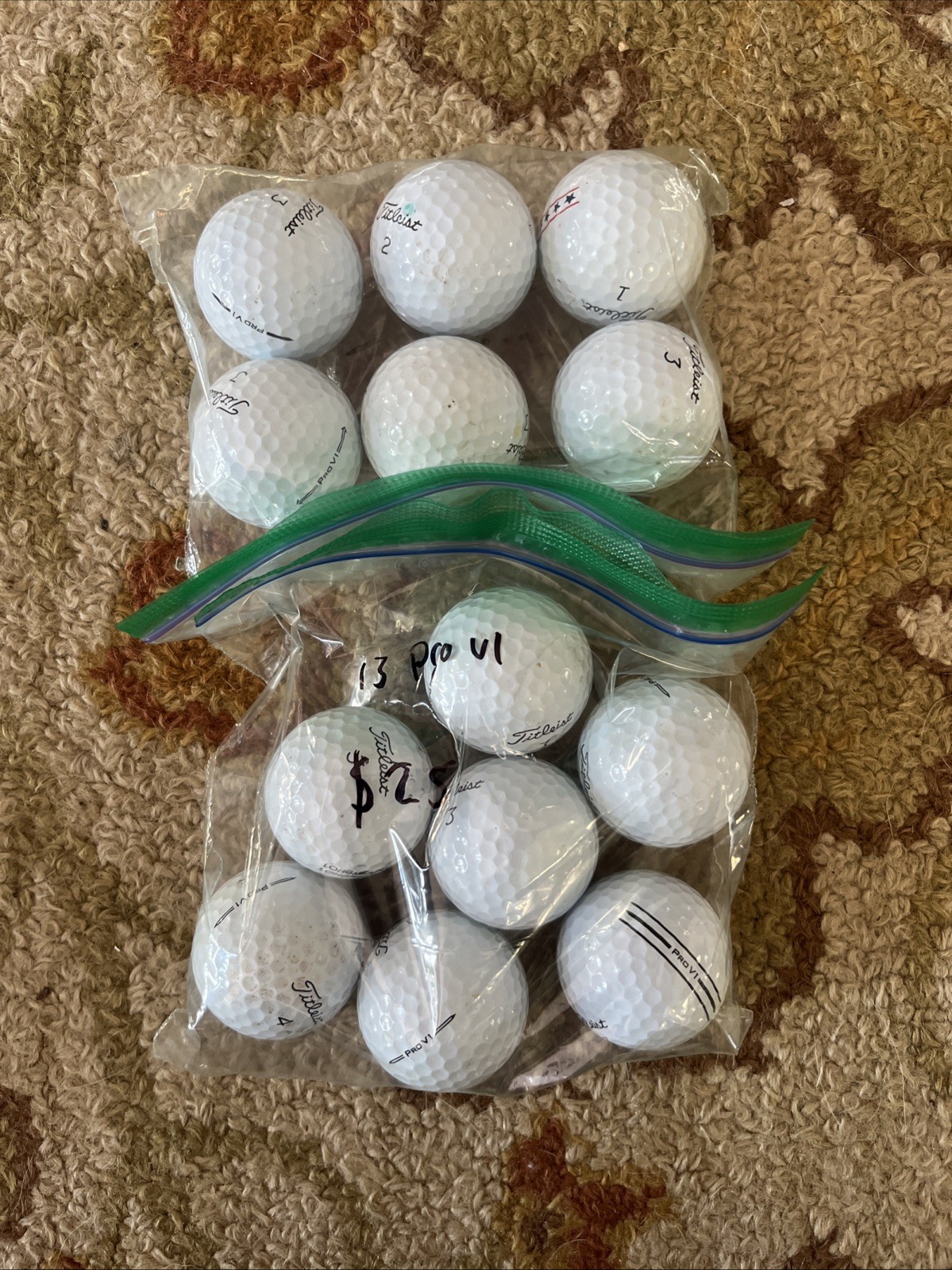 12 Pre Owned Titleist Pro V1 Golf Balls Very Good Condition