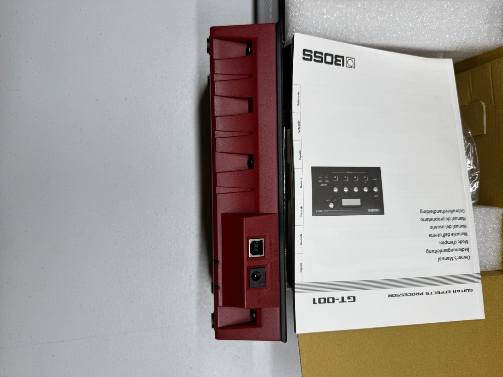 GT-001 GUITAR EFFECTS PROCESSOR