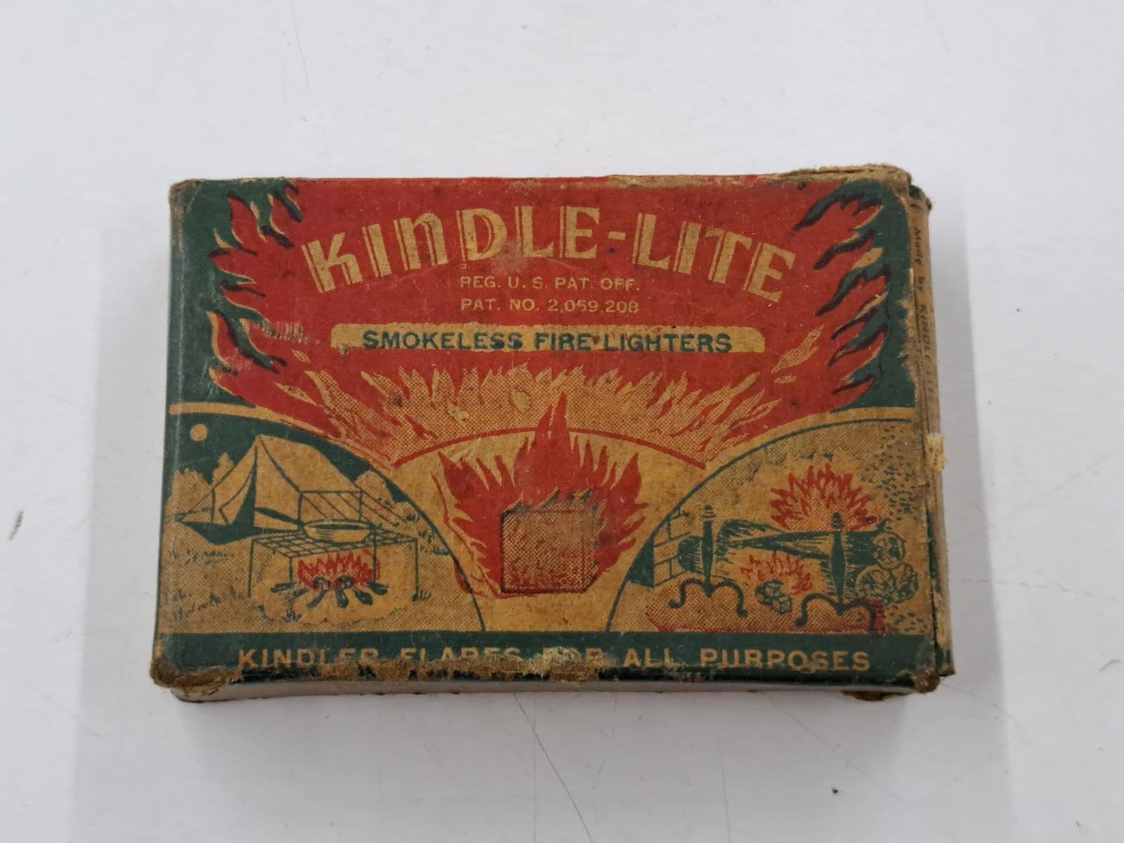 Vintage Multicolored Box Bean's Fire Kindler Kindle-Lite. L.L. Bean Inc. USA