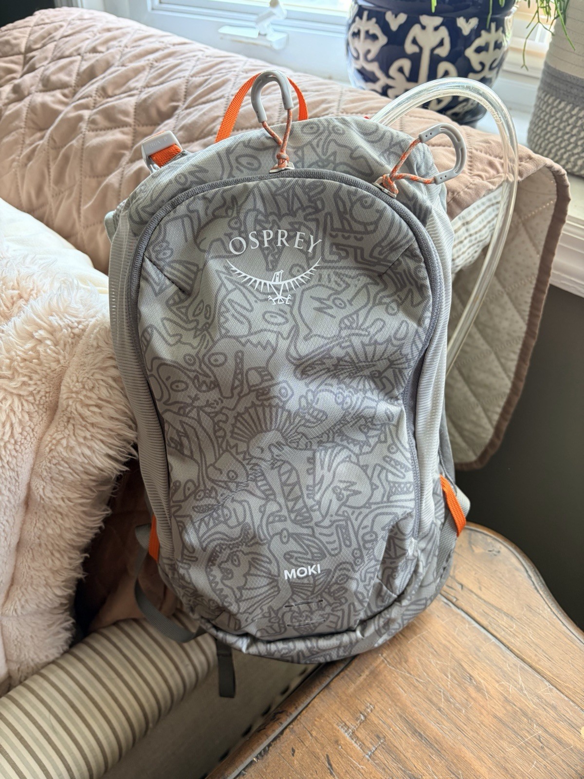 Osprey Moki Kids 1.5L Hydration Pack Gray Hiking Backpack